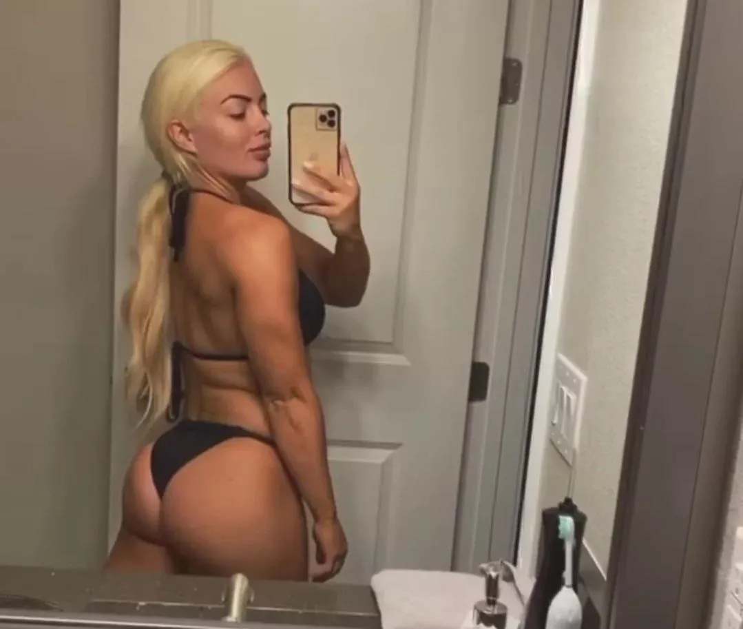 Mandy rose and her sexy ass