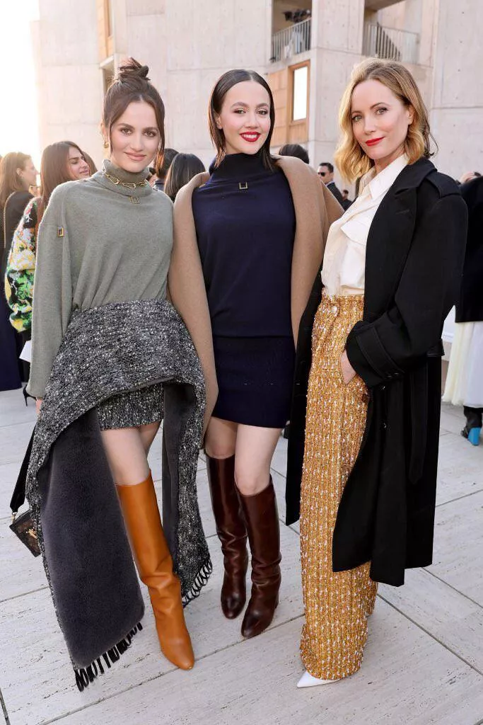 Maude Apatow, Iris Apatow and Leslie Mann