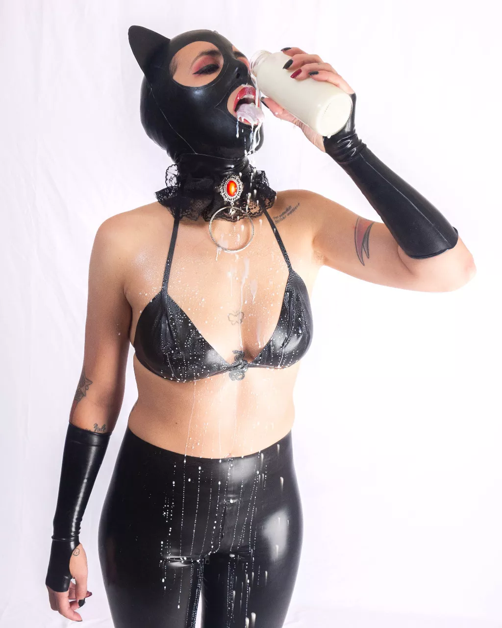 Messy Kitten - The Black Rubber Project