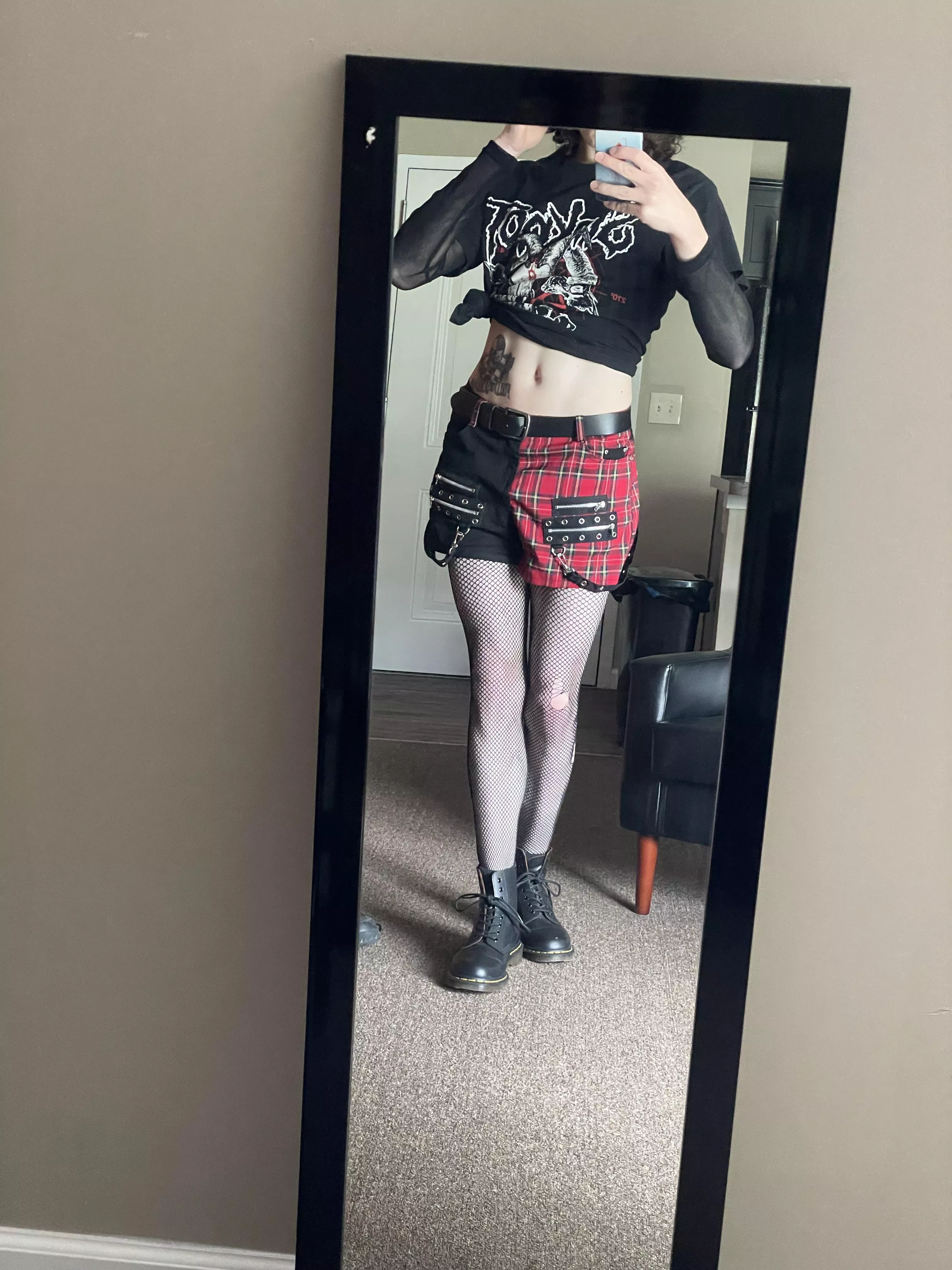 Metal femboy vibes