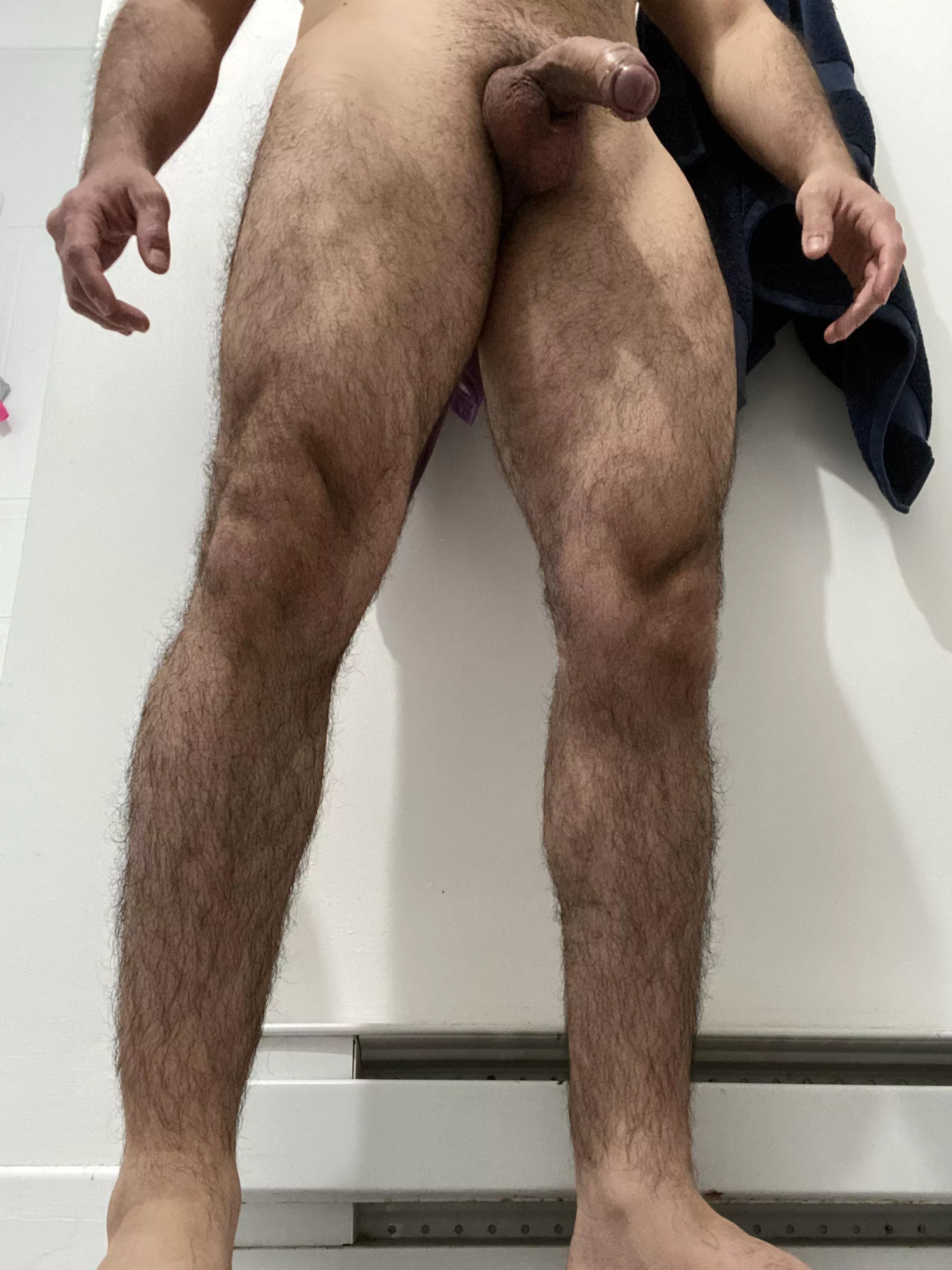 [M]Feeling super proud about my legs. Working them to get more toned up !