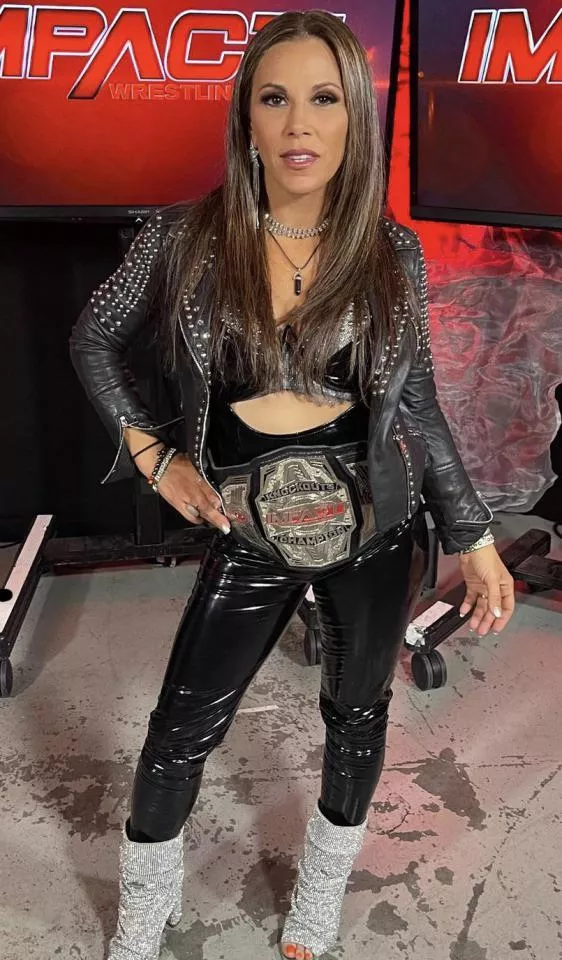 Mickie in latex