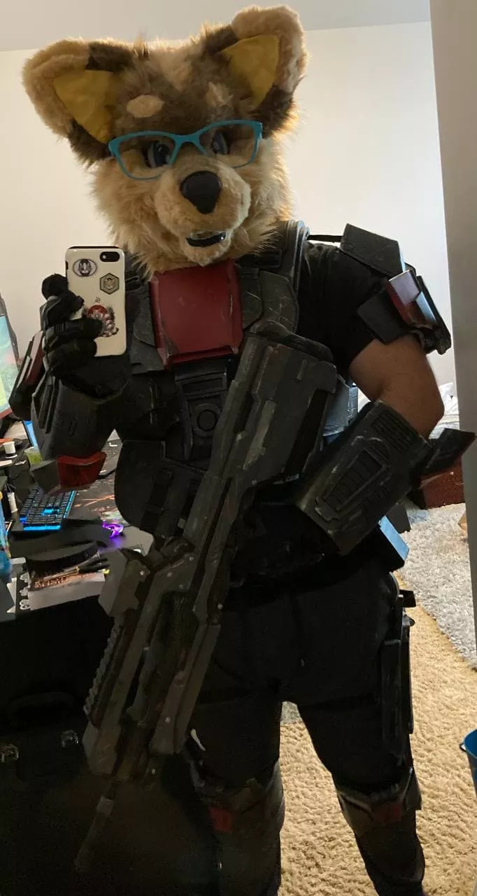 Mix of Halo cosplay armor and fursuit? I love making both!