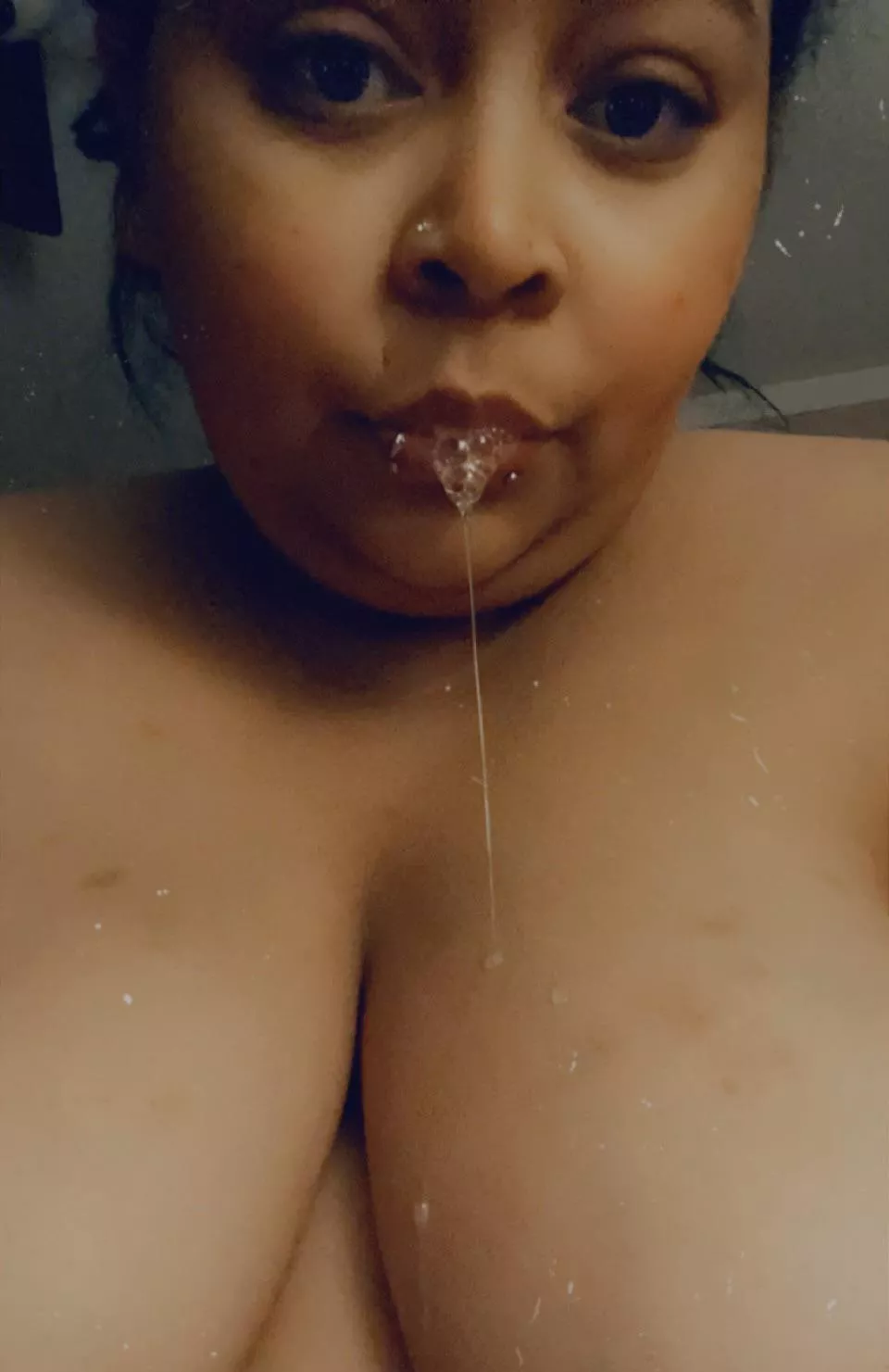 Mmmm watching the drip down my perfect tits ðŸ¤¤ðŸ¤¤