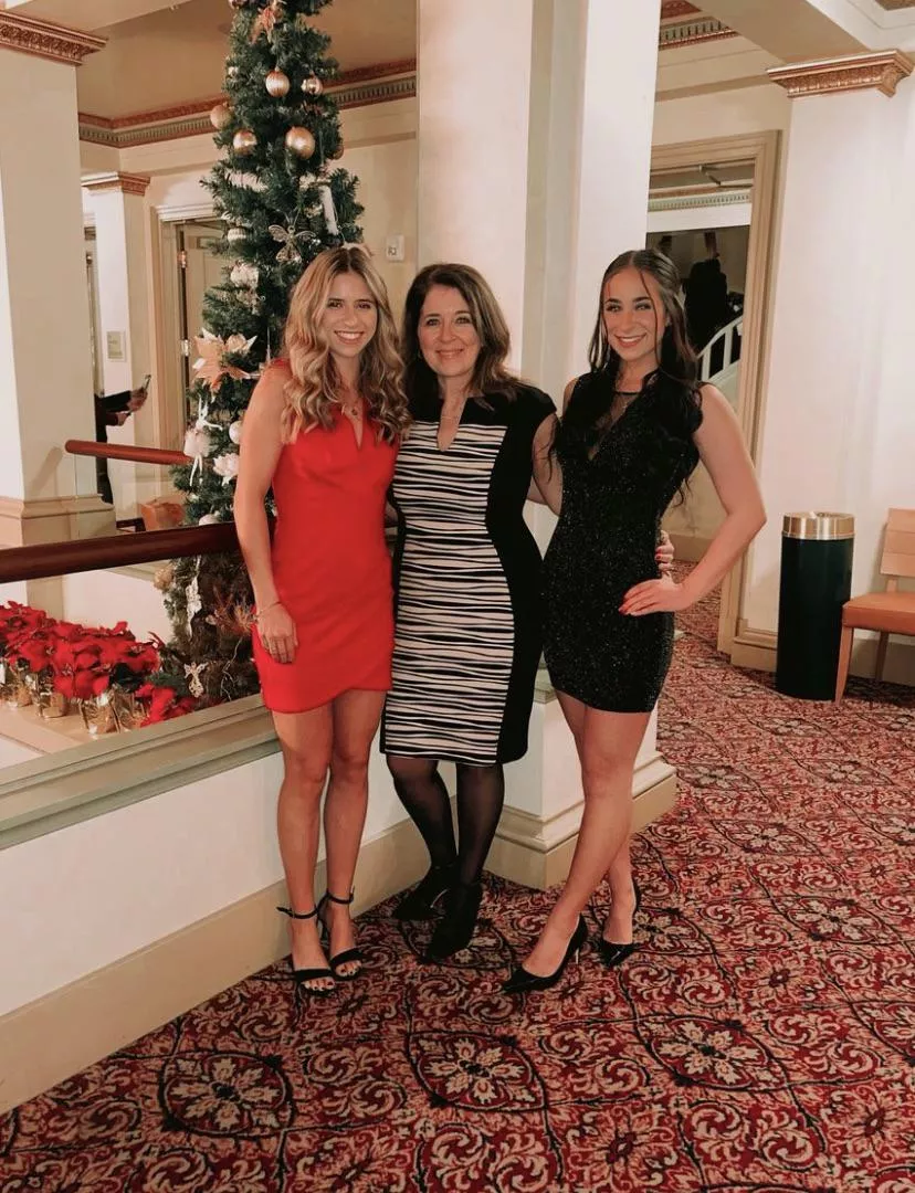 Mom and daughters [3]