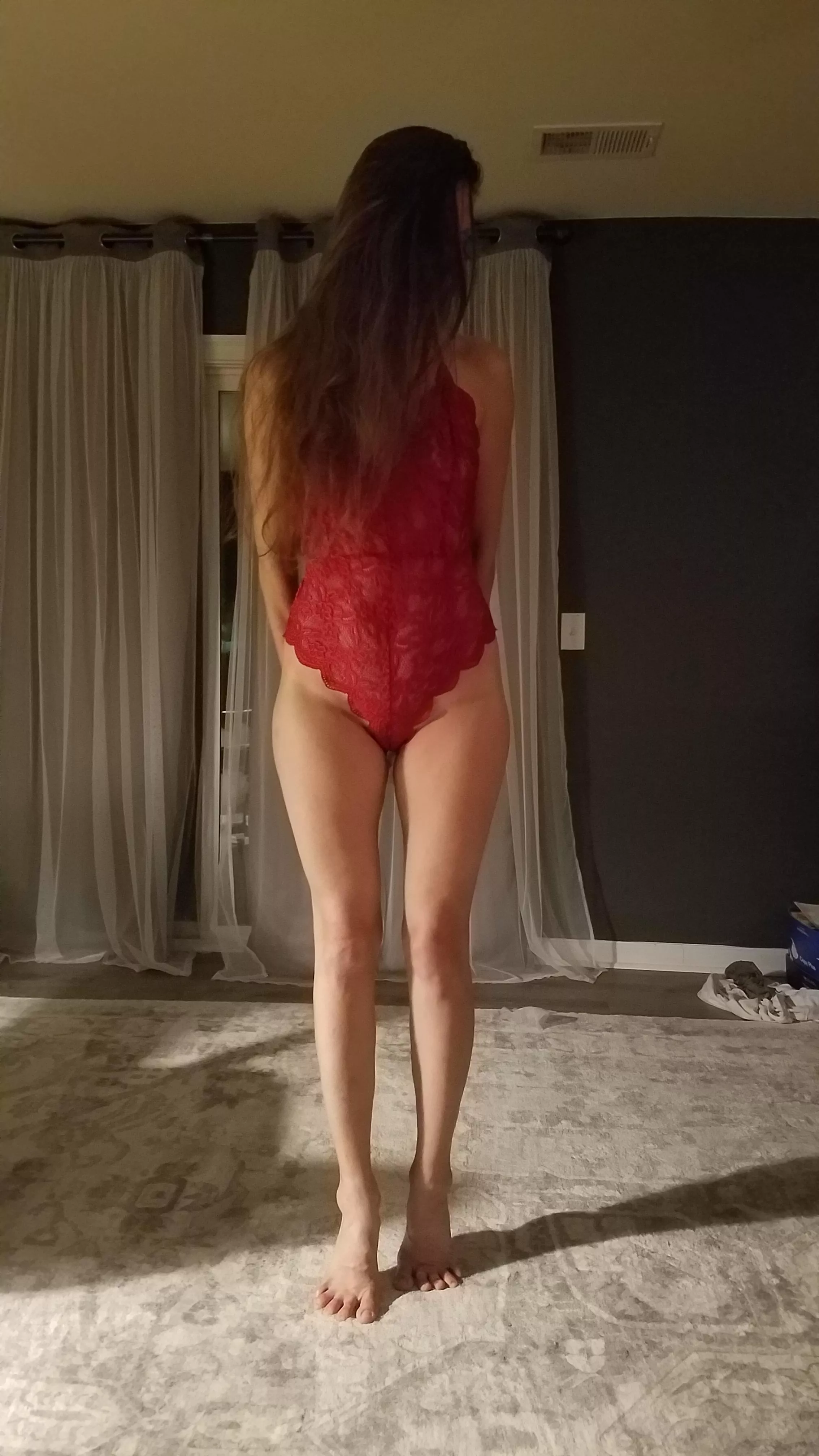 Mom of 2 hides that ass so well from the front