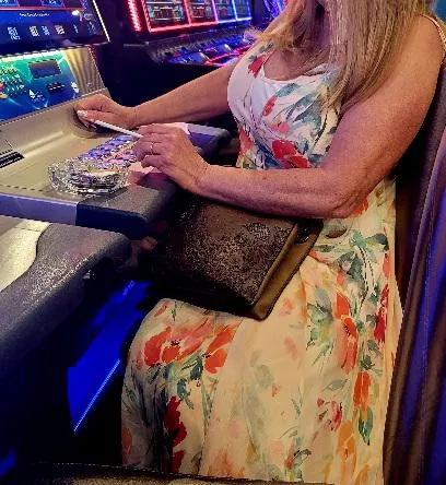 more smoking in casino milf