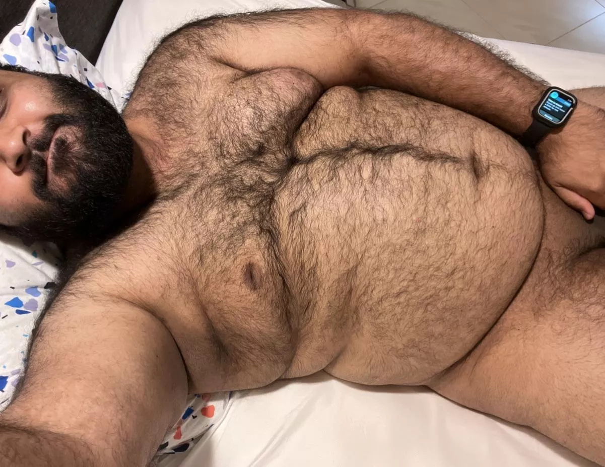 Morning, anyone need a cuddle buddy?