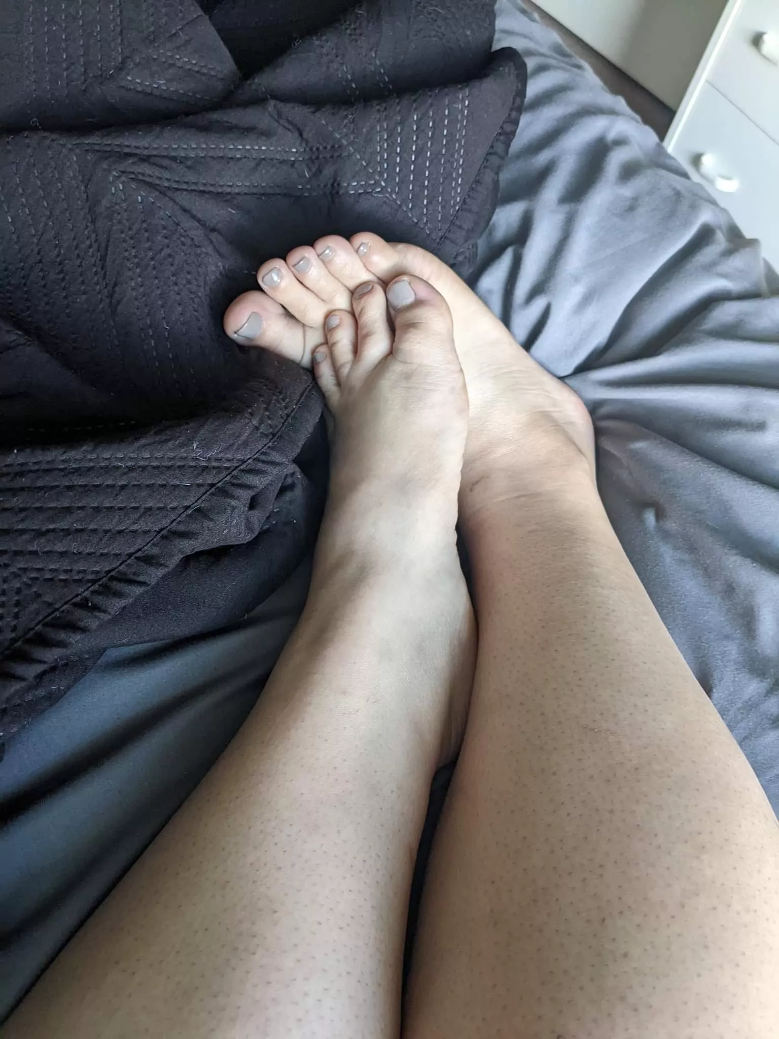 Morning toes a few days post pedicure 💙