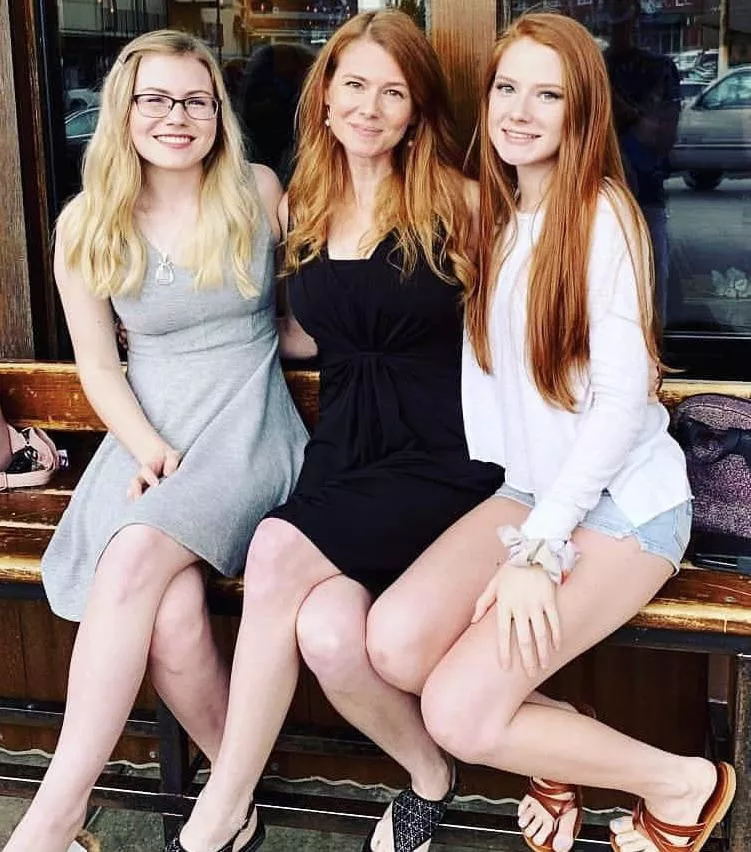 Mother and itâ€™s daughters