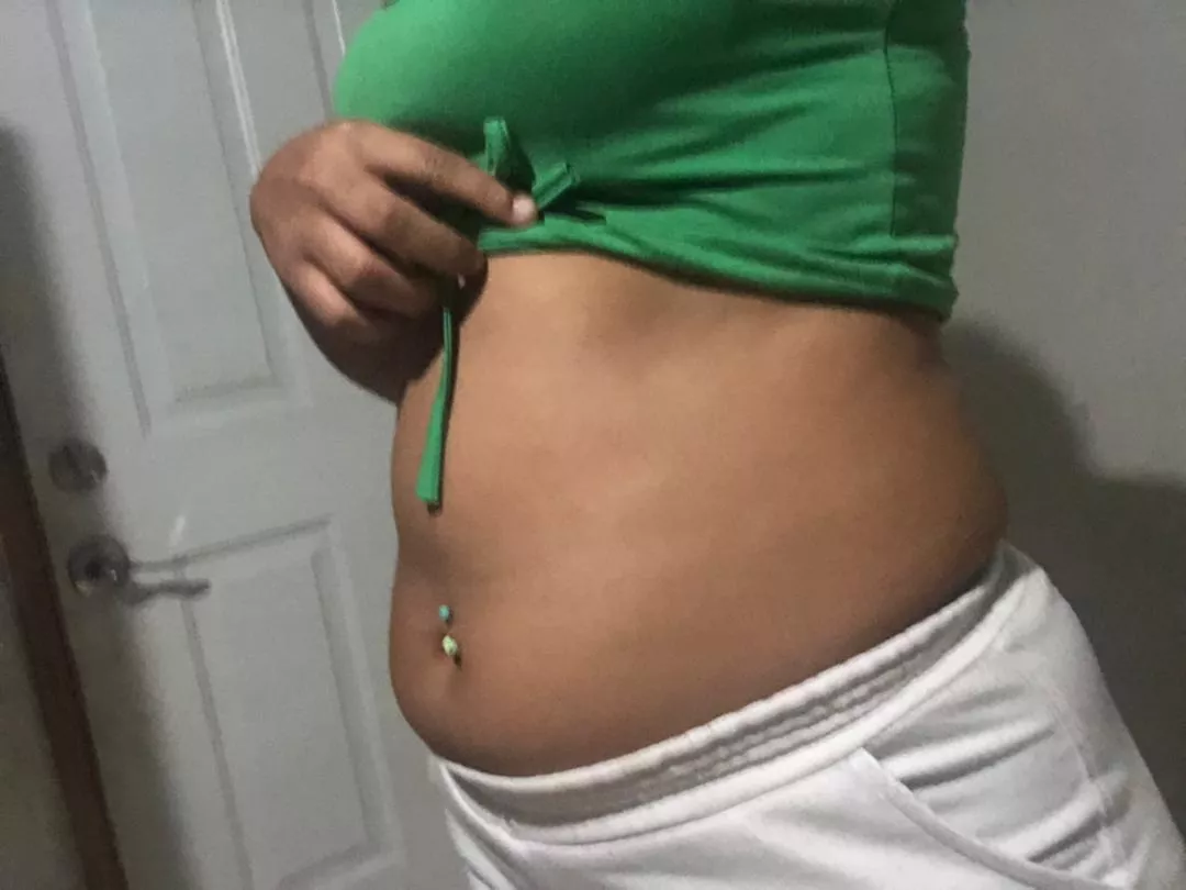 my belly is round, they want to see more ðŸ¤—ðŸ˜