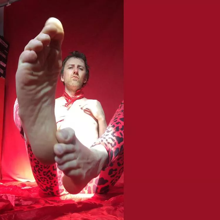 my big man feet on red set of next foot fetish video - Edgeworth Johnstone