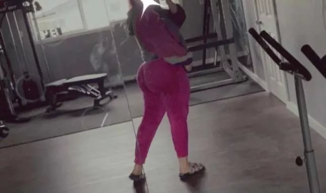 My booty in tight yoga pants