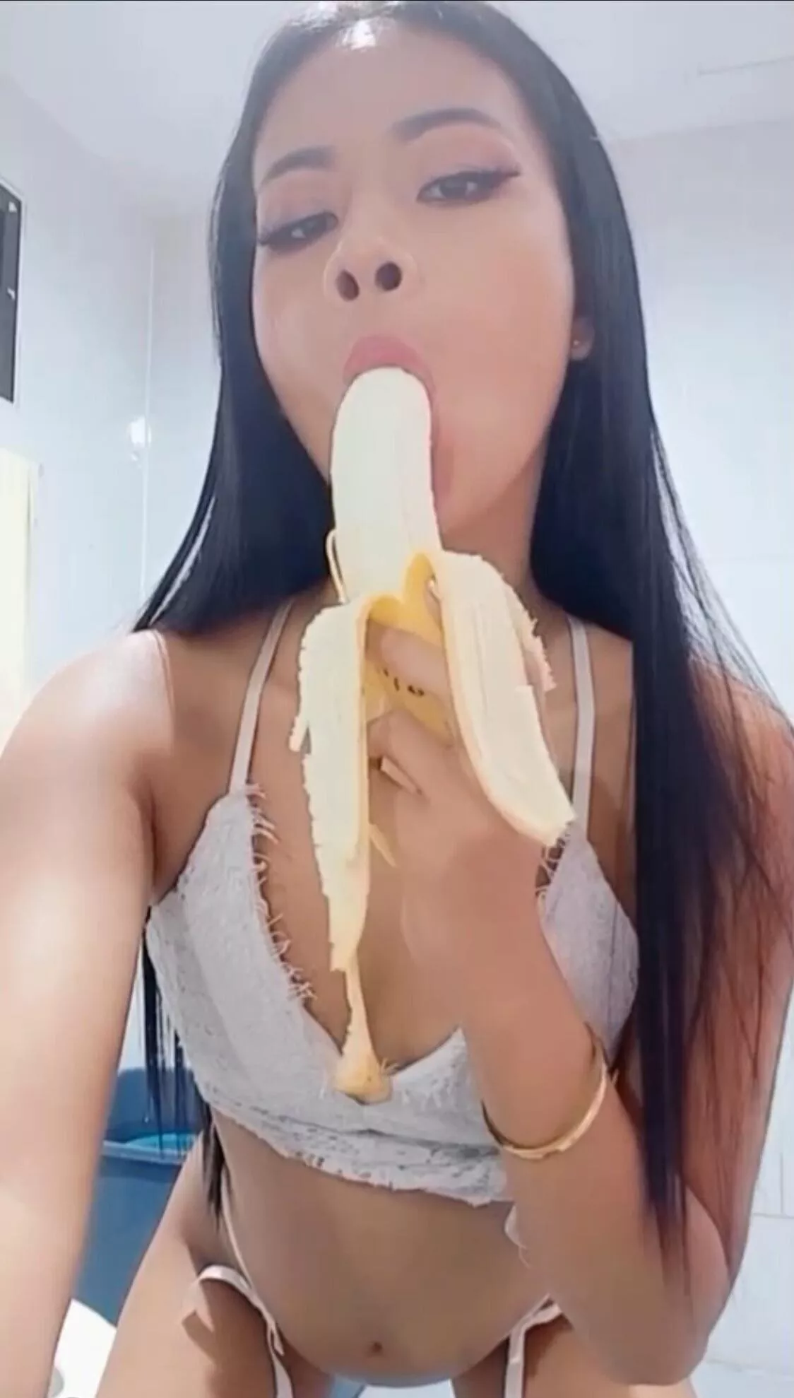 My favorite fruit? Banana ðŸ˜œðŸ˜ðŸŒ I recorded a video while suckinng it ðŸ˜