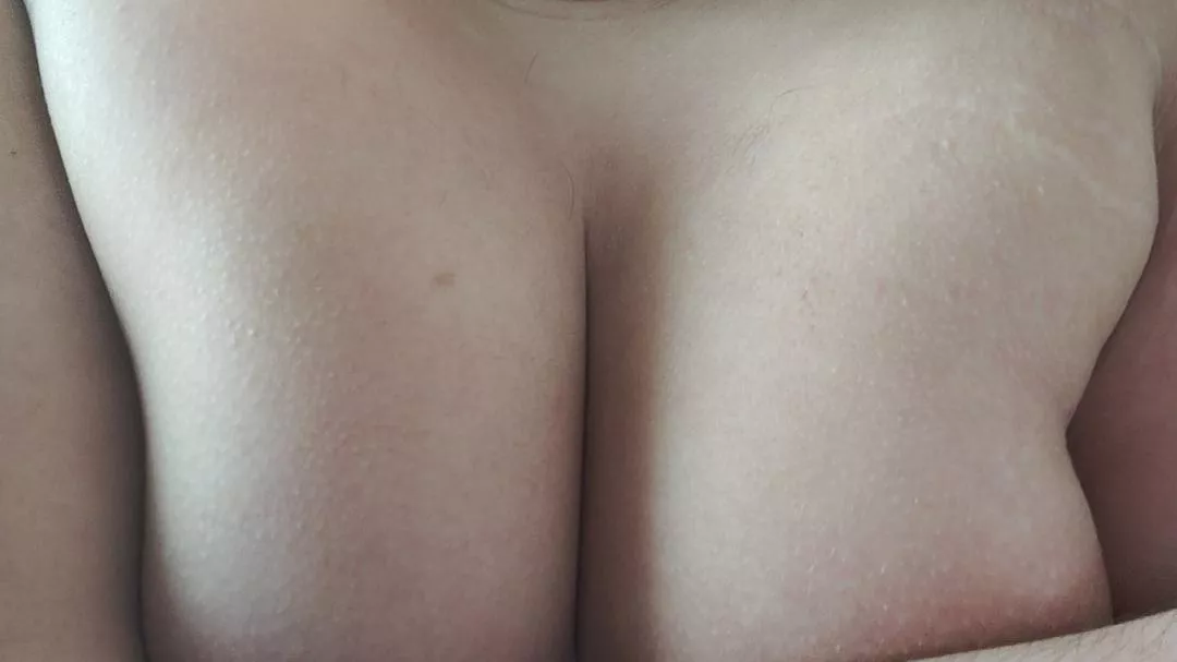 My first post here! Do you like my natural sissy tits?