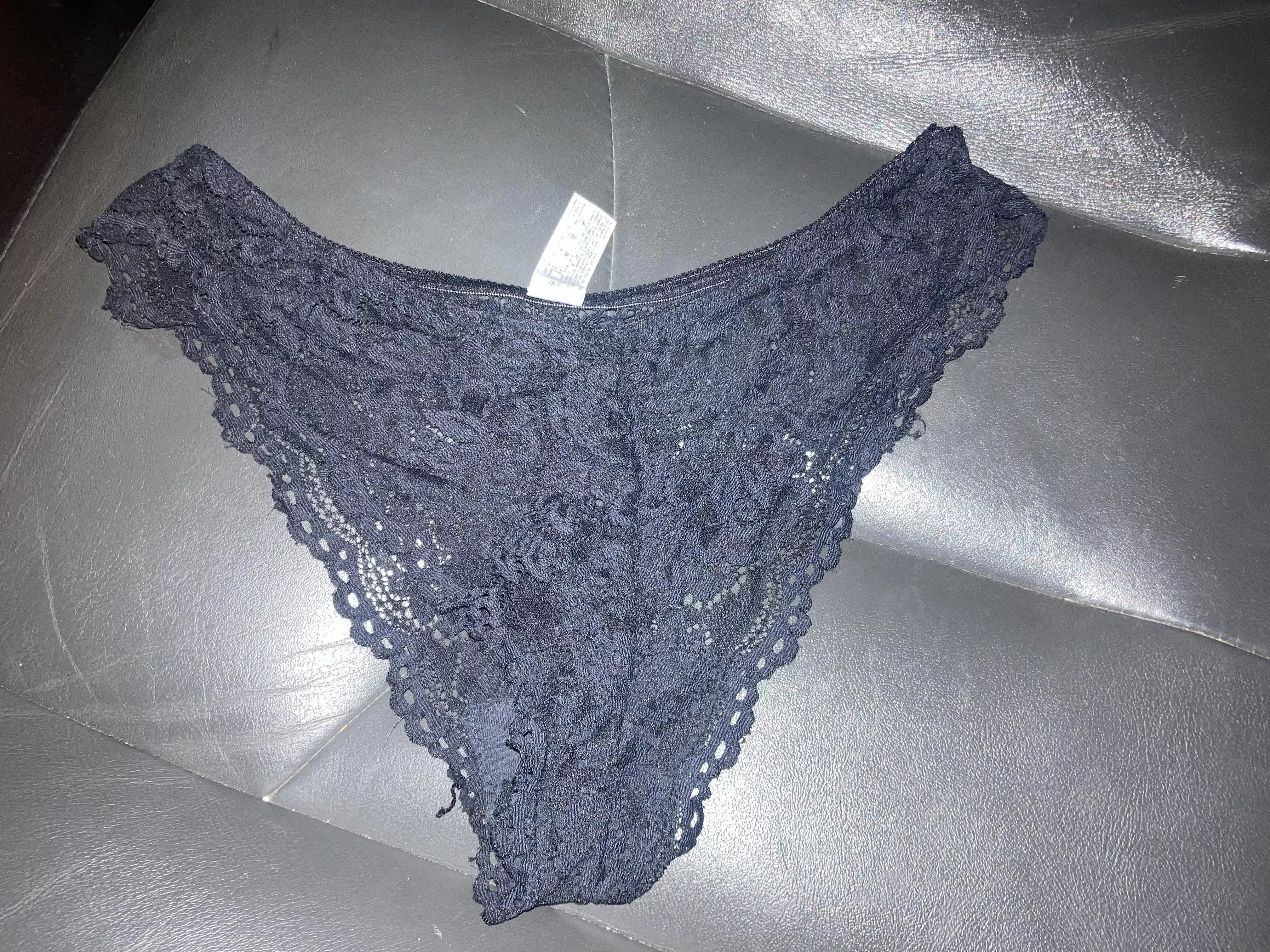 My girls mom’s panties! 🤤