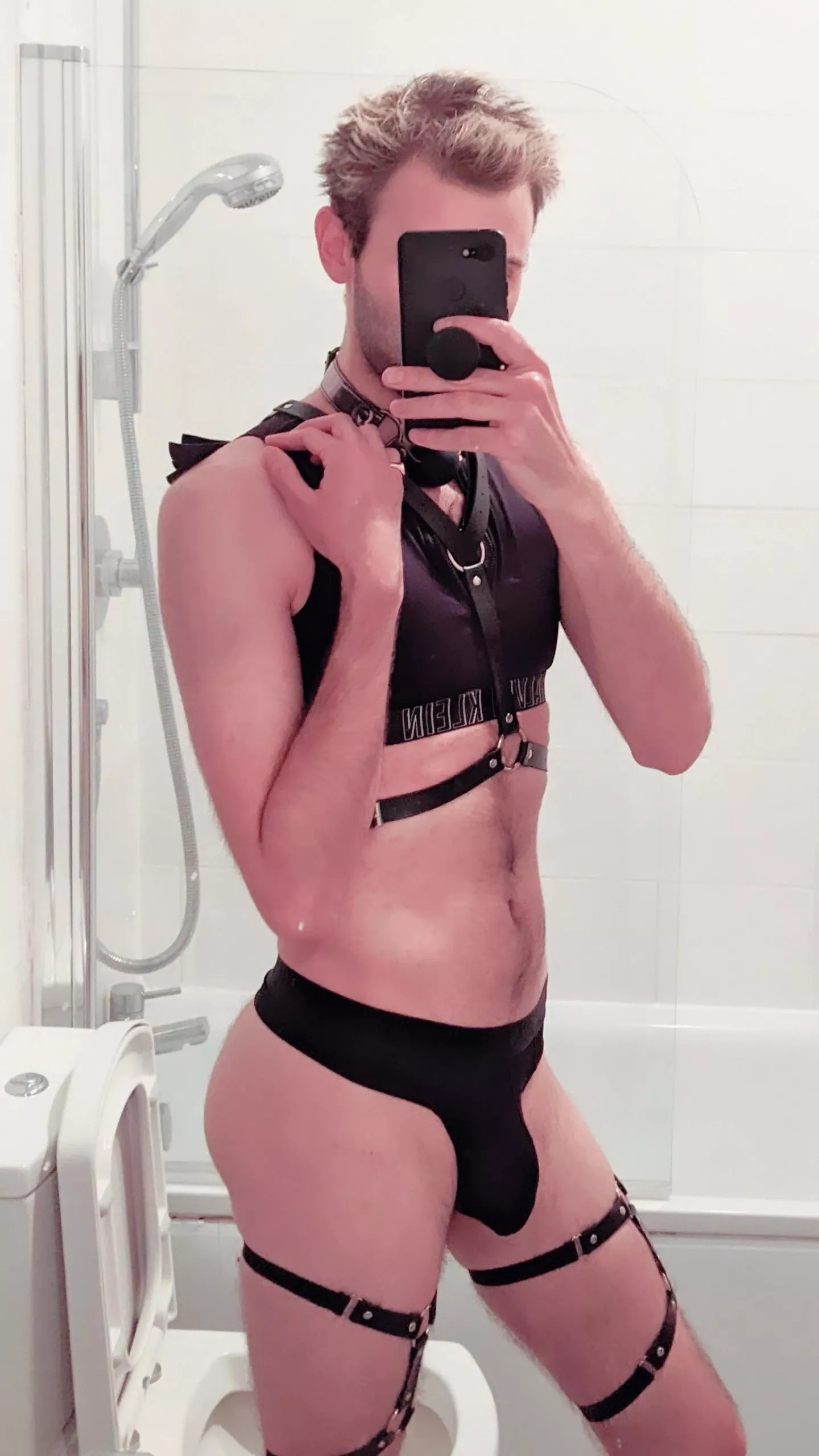 my outfit for the fetish club is finally ready! I can't help but getting a little hard thinking about what's in store when I go!