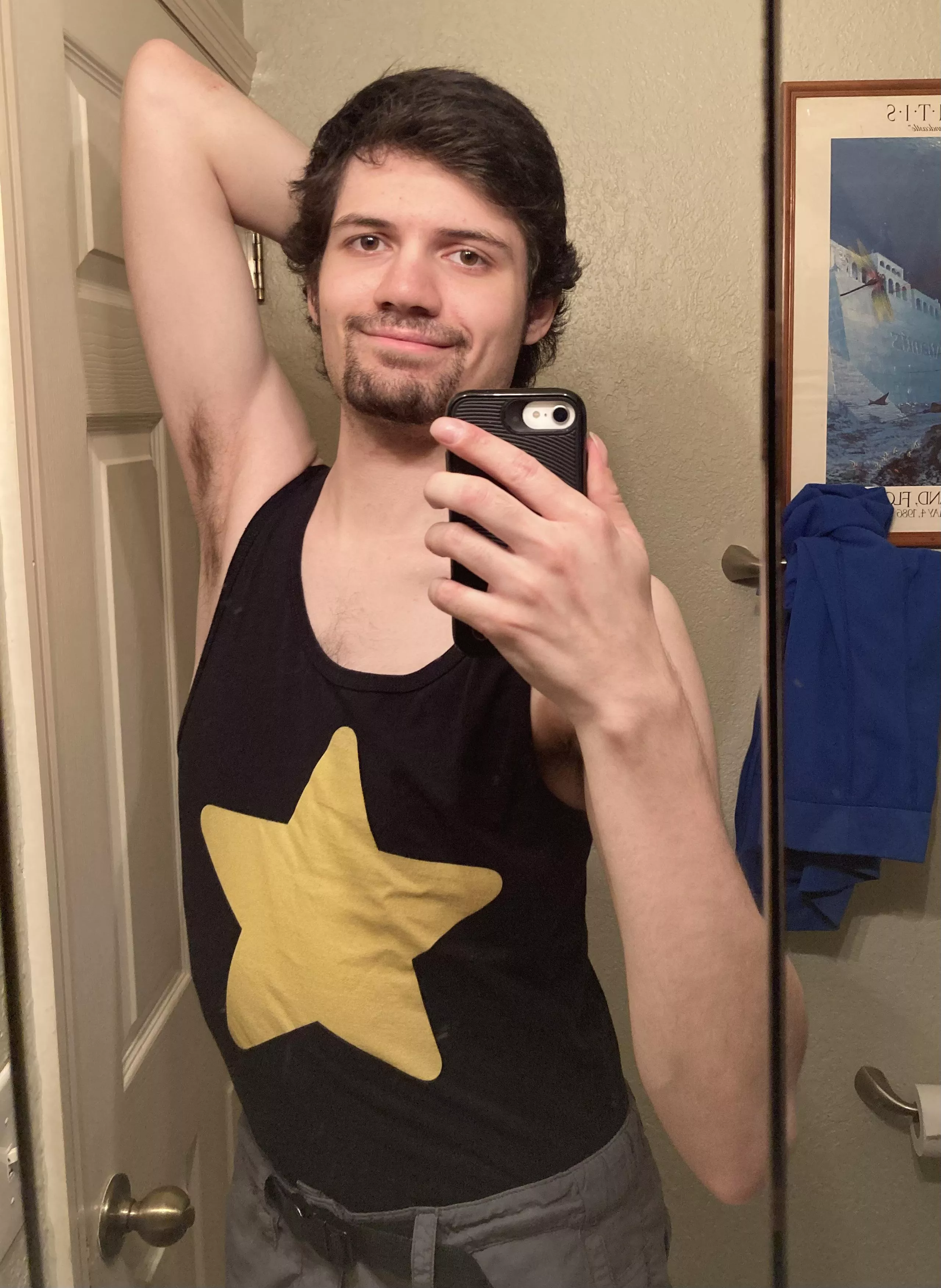 My Steven Universe tanktop looks good on me 😉