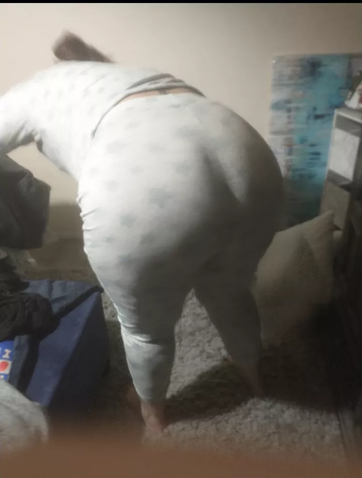 my thick Ass Wife.. 50+plus inches of pawg