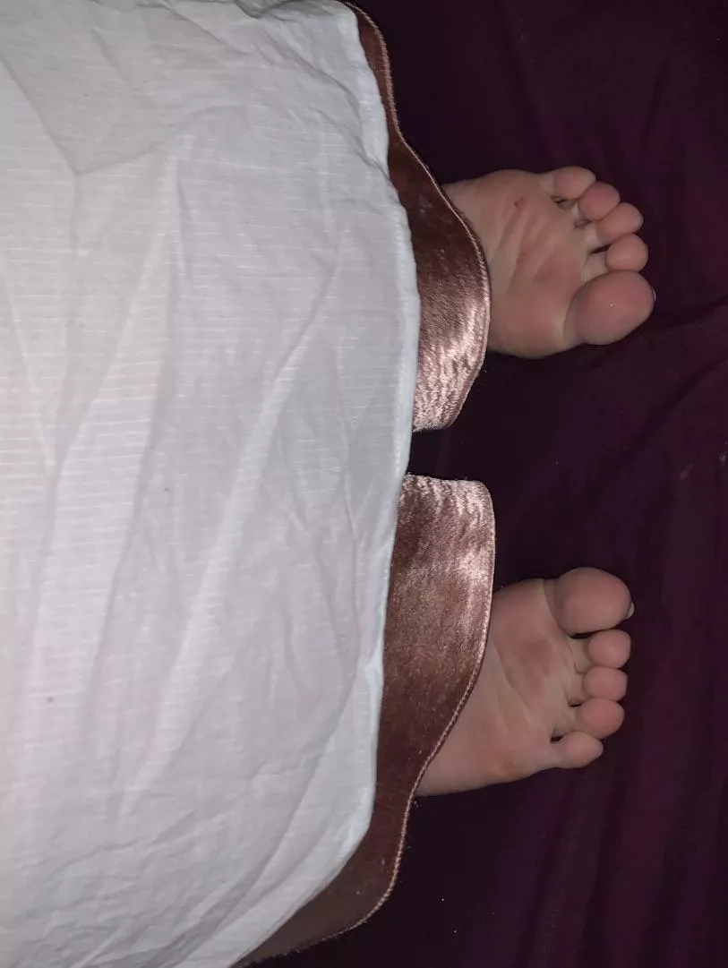 My ticklish feet🥰😁