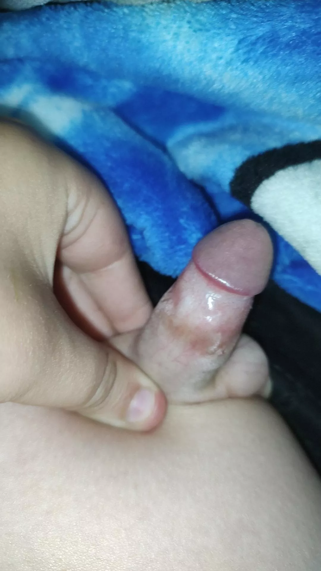 my tiny dick finally posted a picture