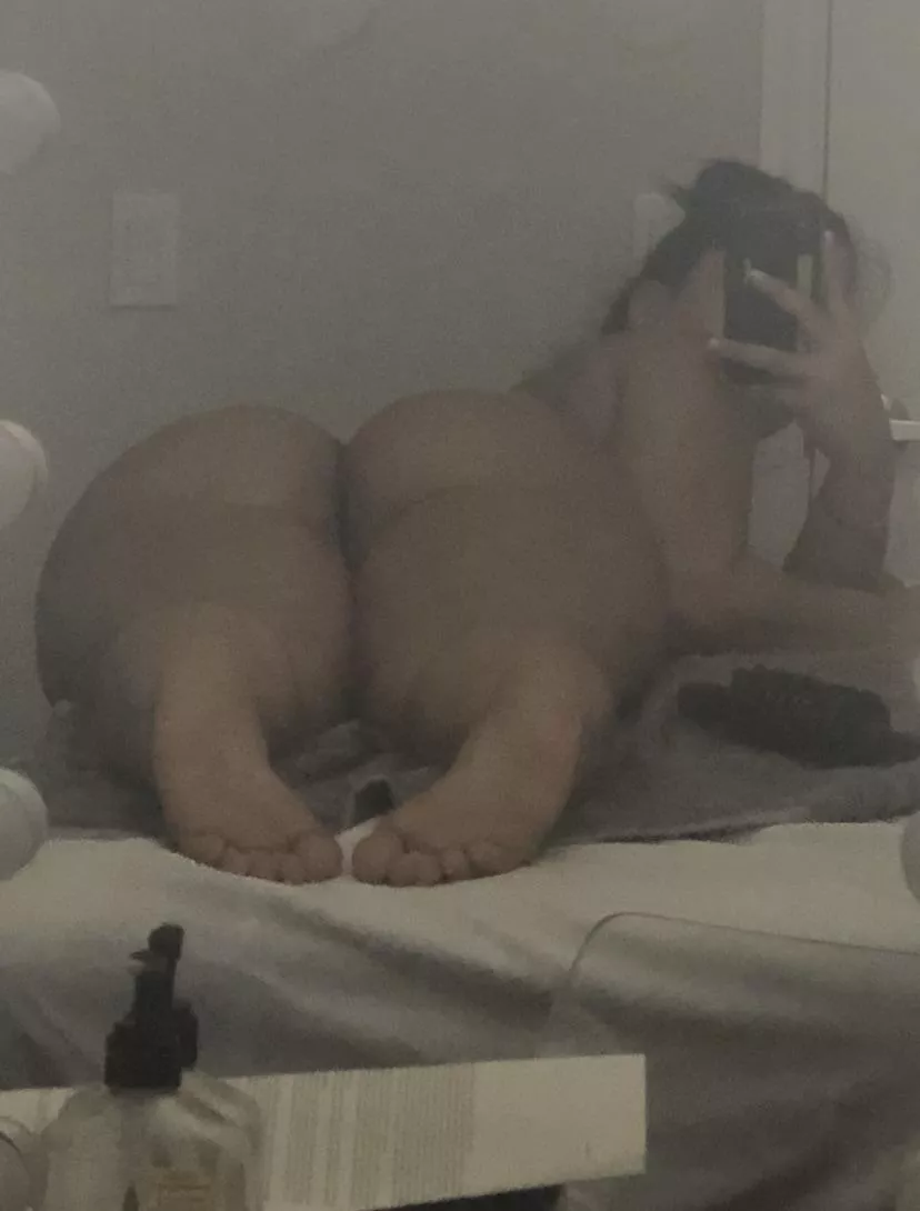 Need something black to fuck this ass right now