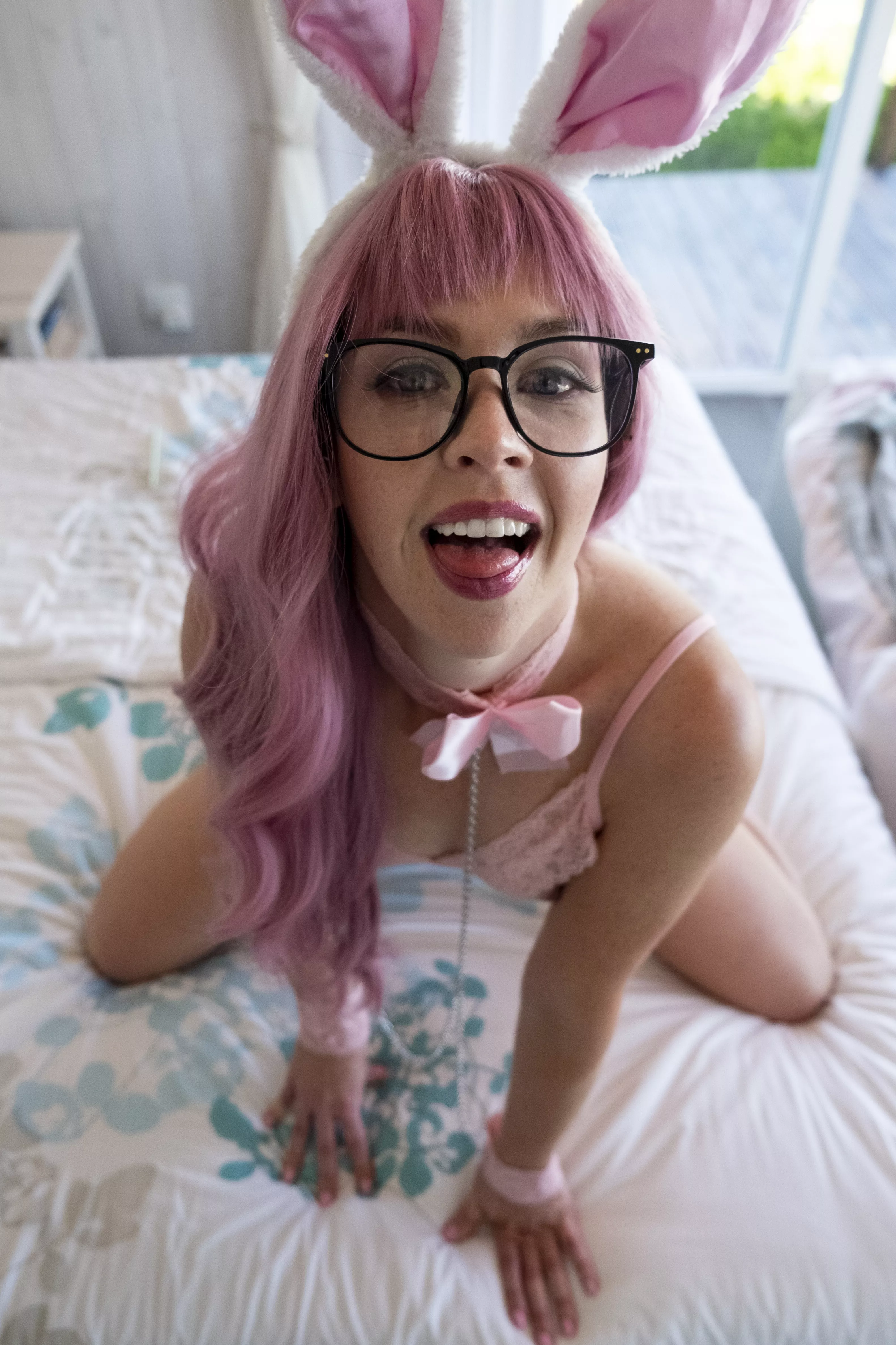 Nerdy bunny , come and get me xoxo