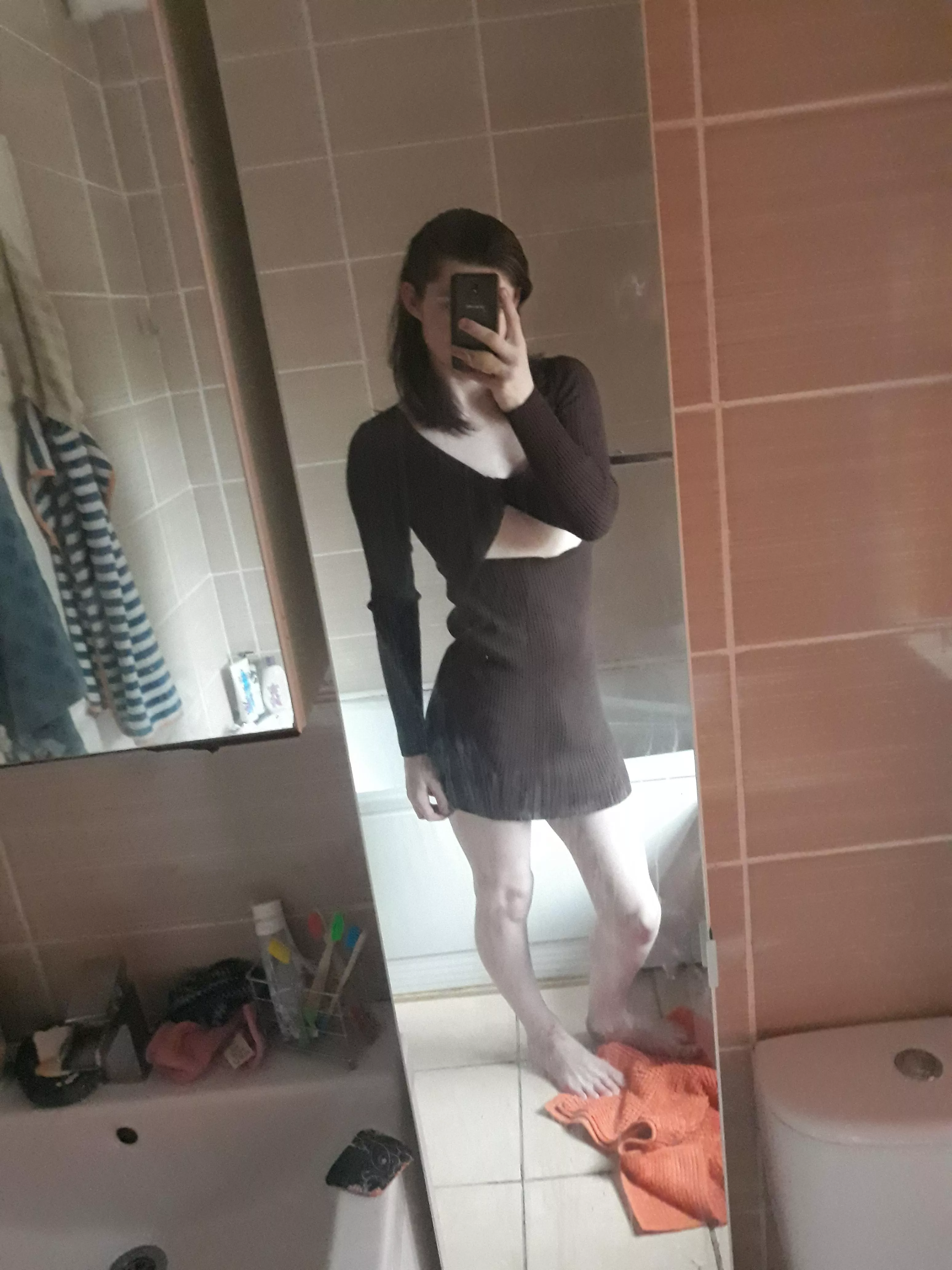 New dress I got from my sister, IDK about the colour but apart from that I love it. what do you guys think?