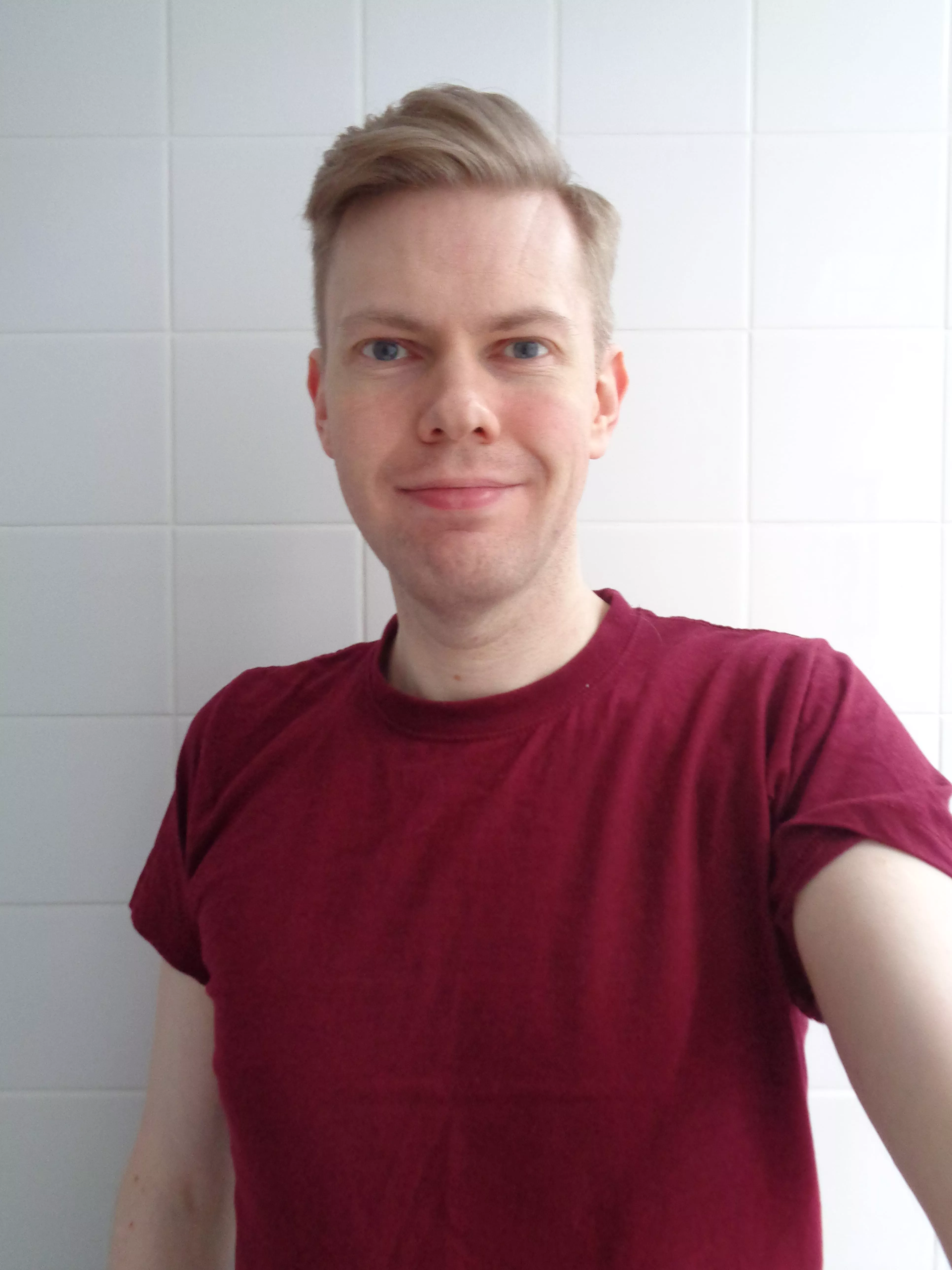 New haircut for my first date in five months on Saturday! I also came out to my hairdresser, after I immediately and politely corrected the gender of my date, so that's another achievement unlocked for this baby gay! :)