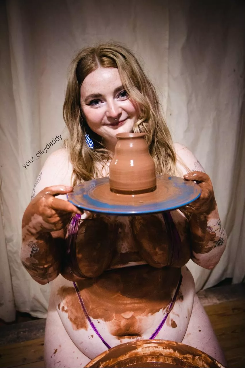 New kink activated? me getting messy on the pottery wheel 🥰