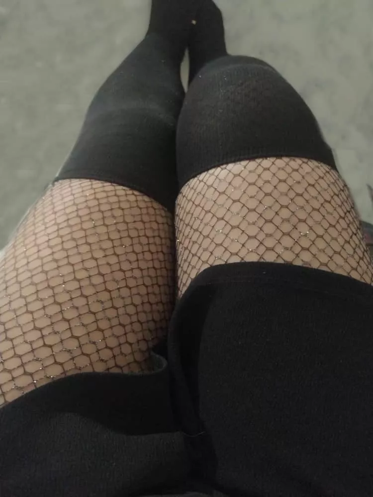 New to Reddit :3 hope you like my thighs