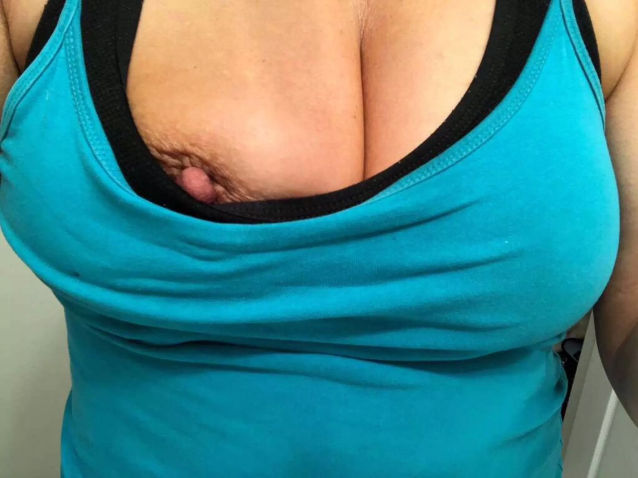 Nip slip whenever my son is homeSnapchat milflolita2