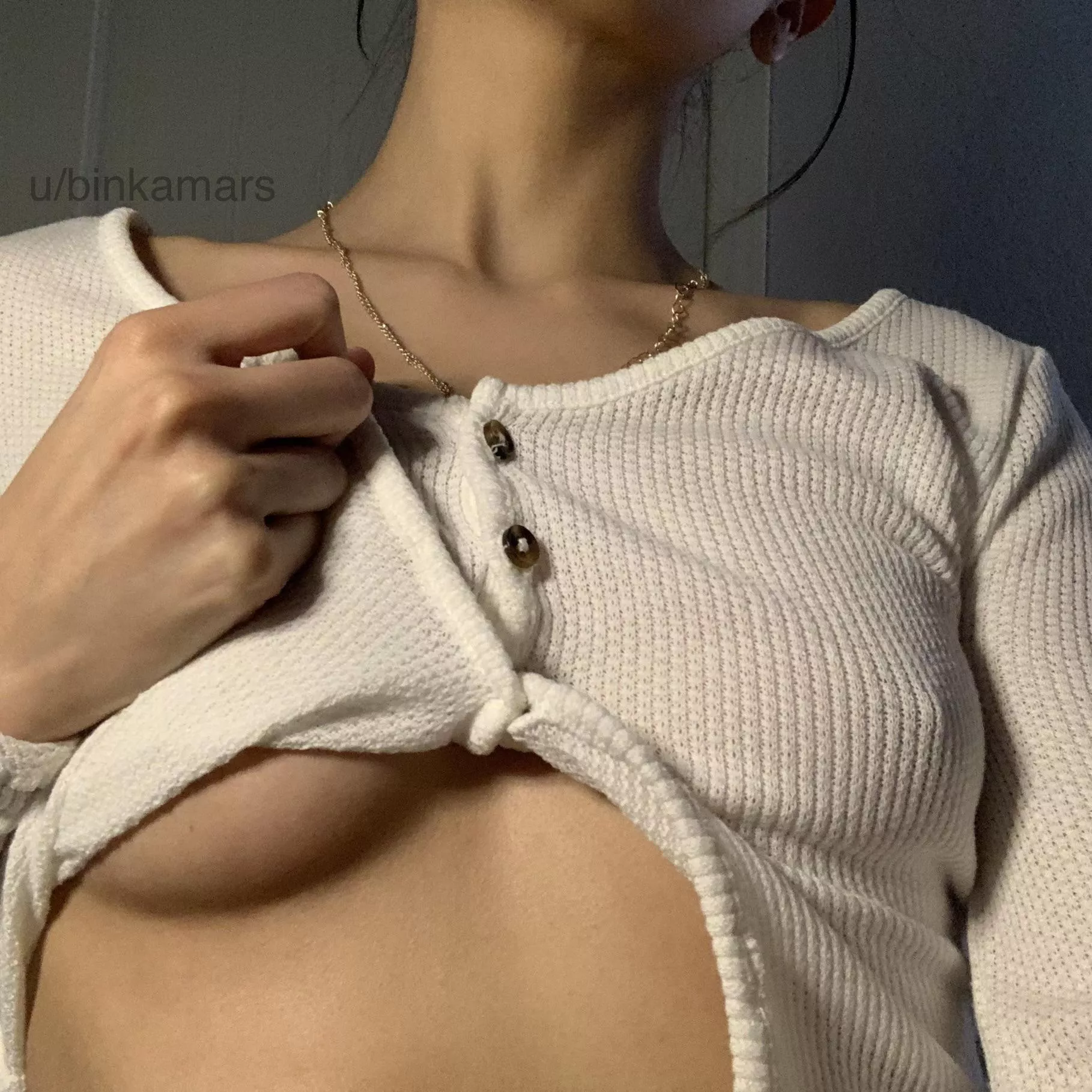 No bra means easier access [F]or you 💜