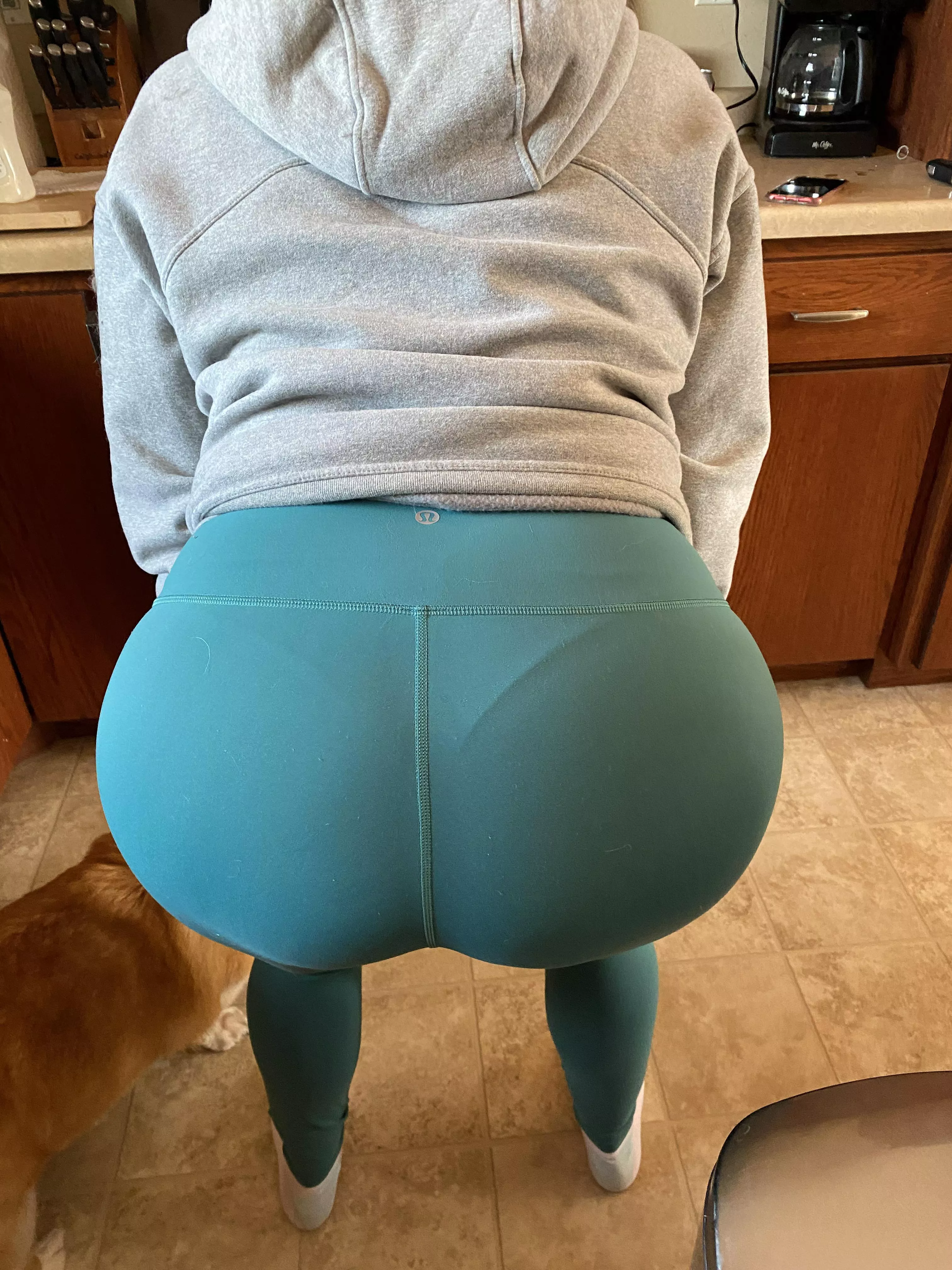 No wonder people were staring at my wife’s ass in the store [F]