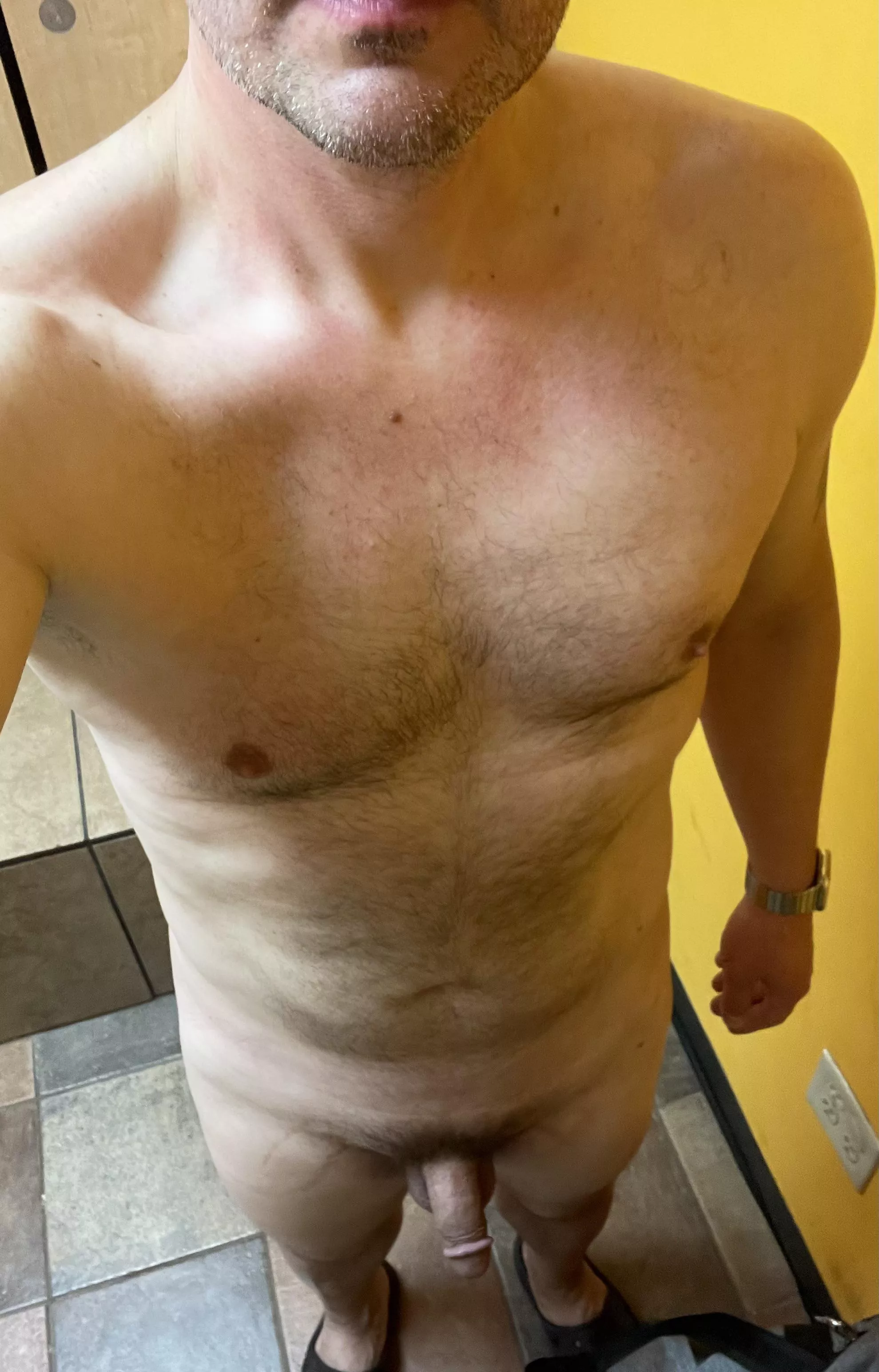 Not a great angle (my arms are only so long) or flattering pic but I like locker room nudes because I feel great and my confidence is boosted after a good run/workout. Lost another few pounds and still working on the belly but Iâ€™m ok with the progress.