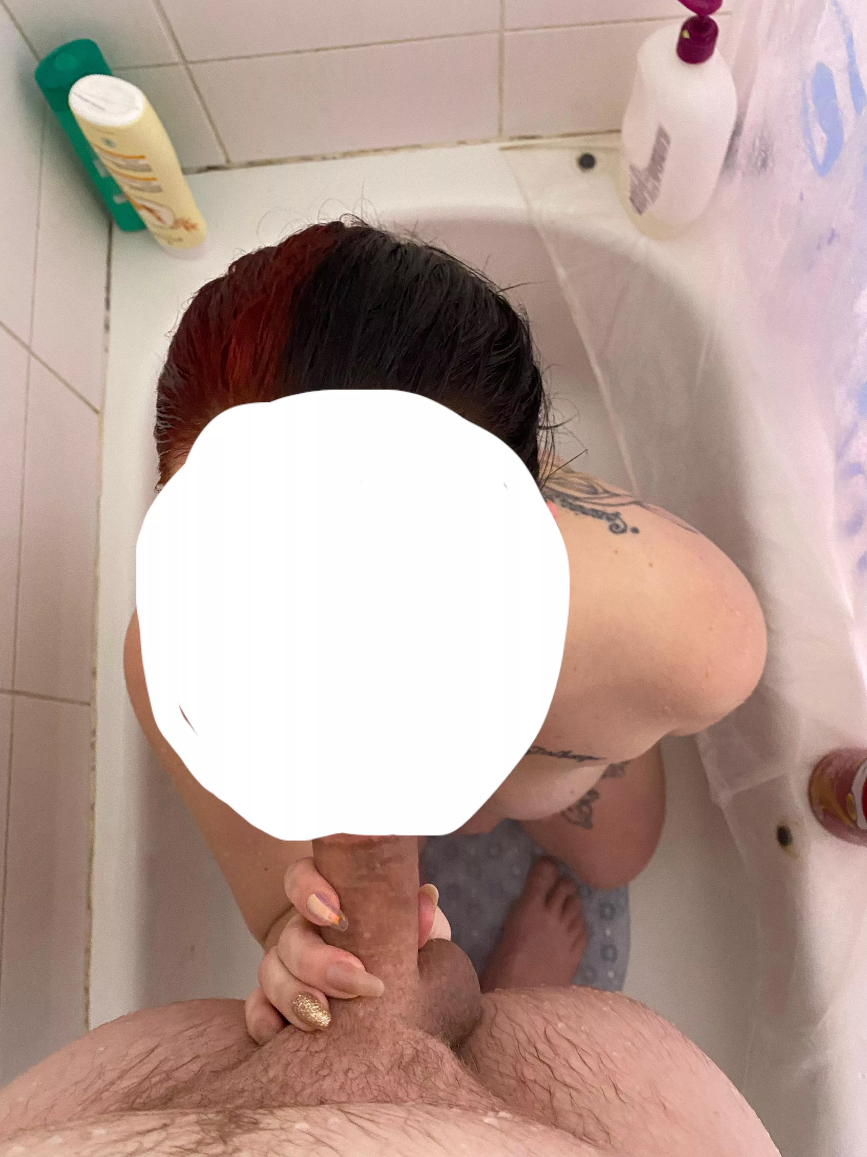 NSFW who wants to watch mommy suck daddy’s cock in the shower 🥵