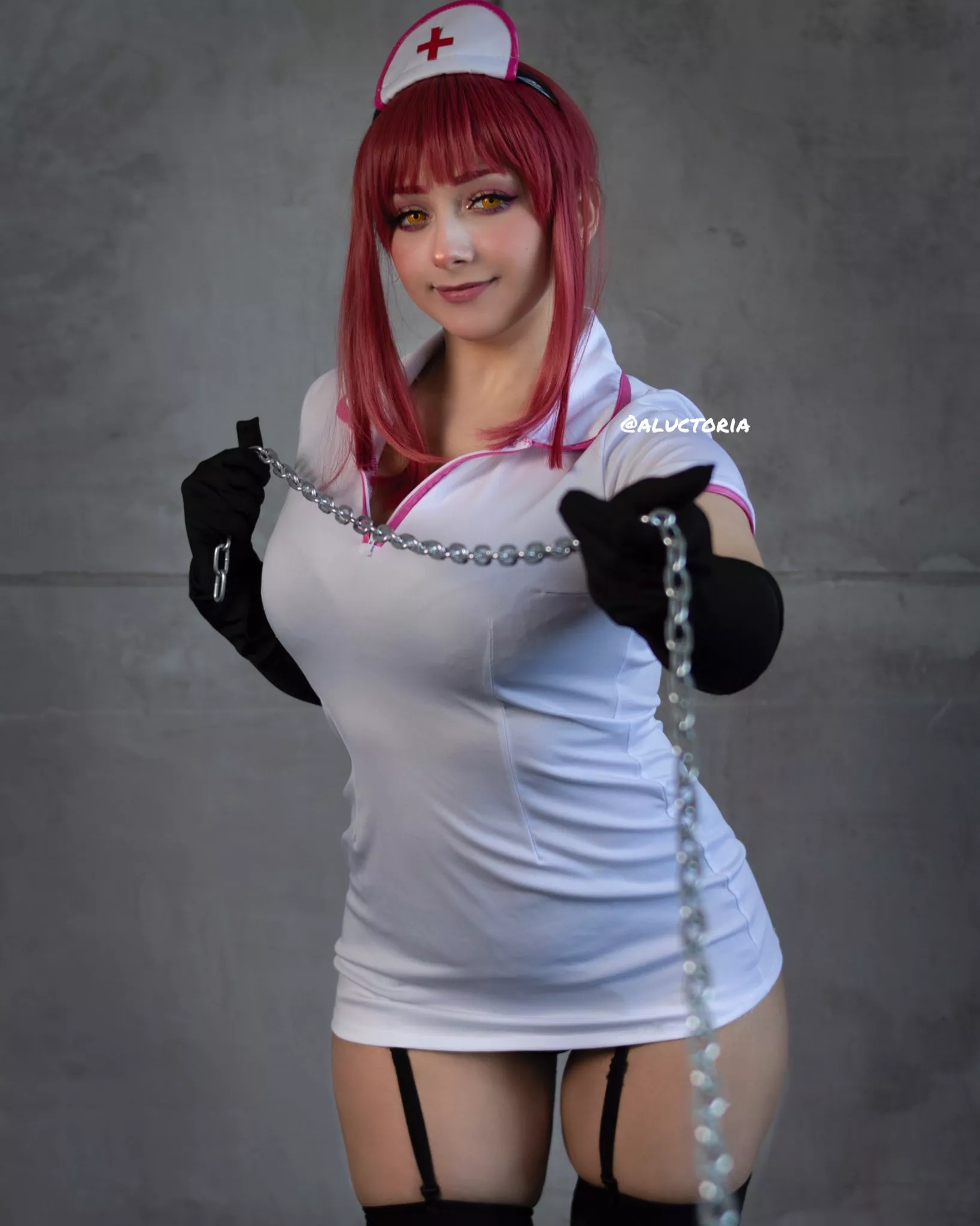 Nurse Makima cosplay by Aluctoria