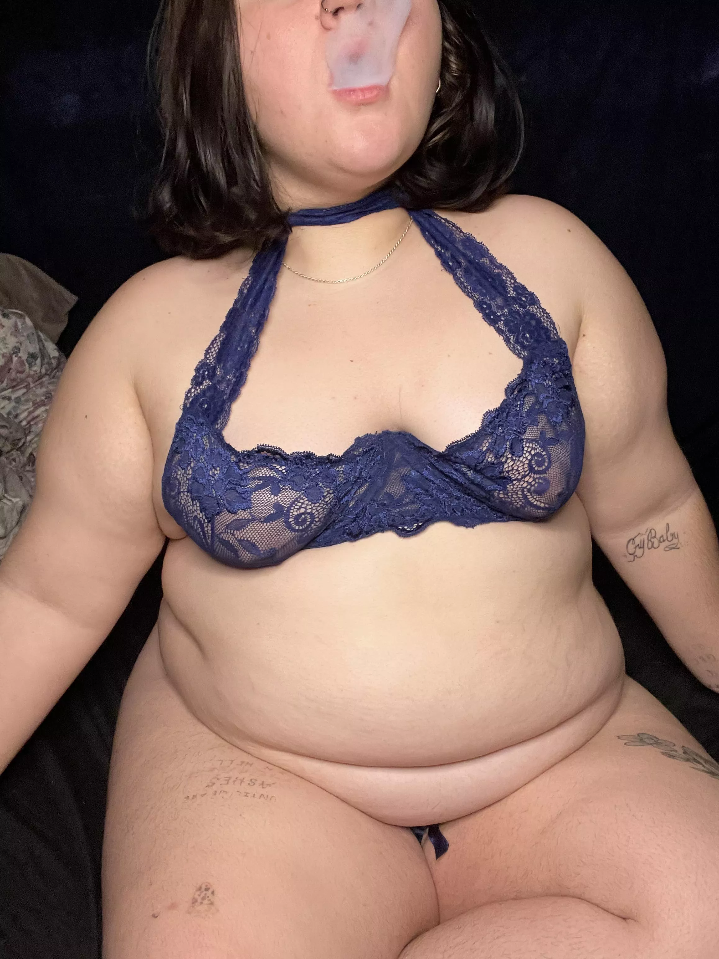 [OC] Beautiful bbw 🤍 im 18 🥰