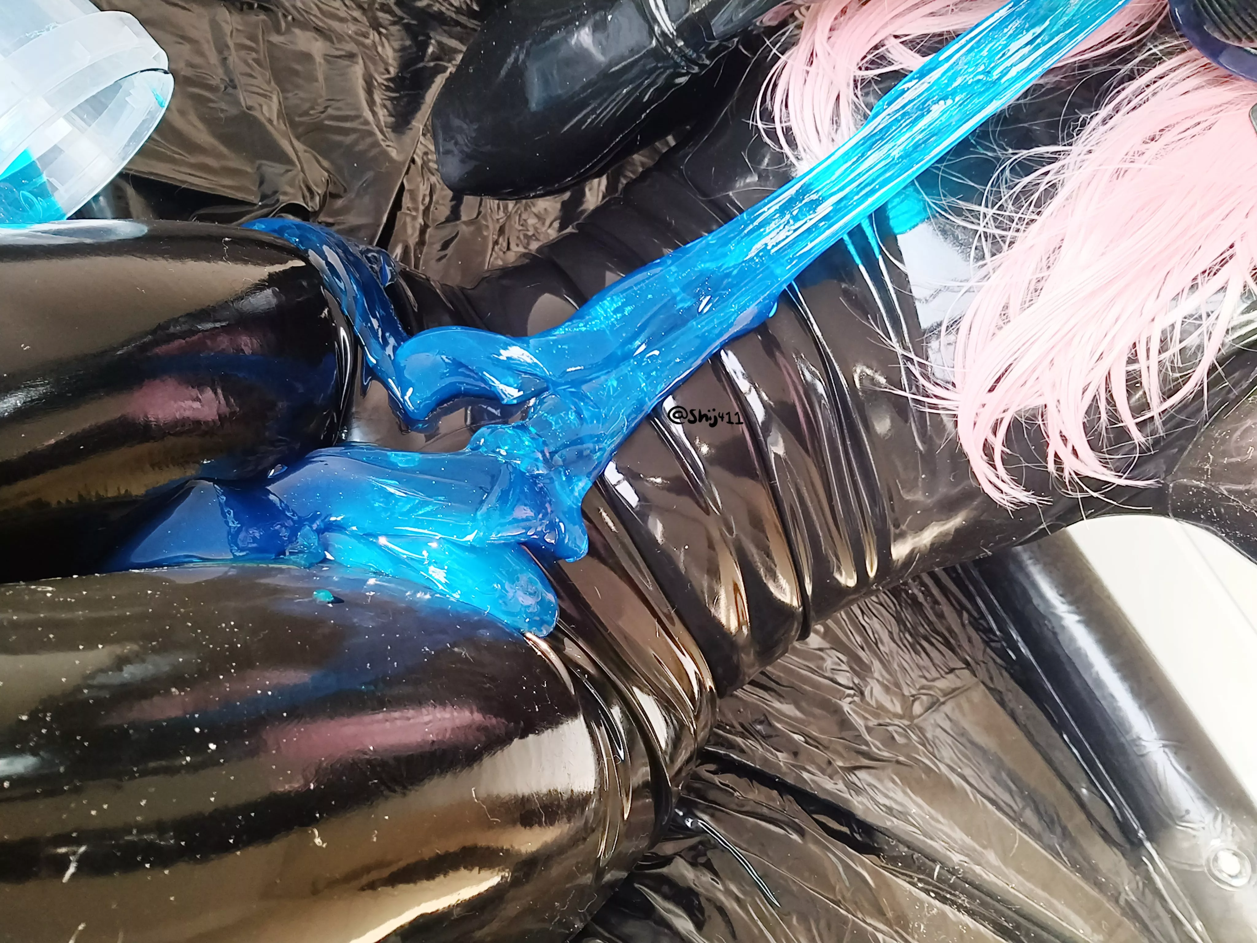 [OC] blue slime + latex 💜