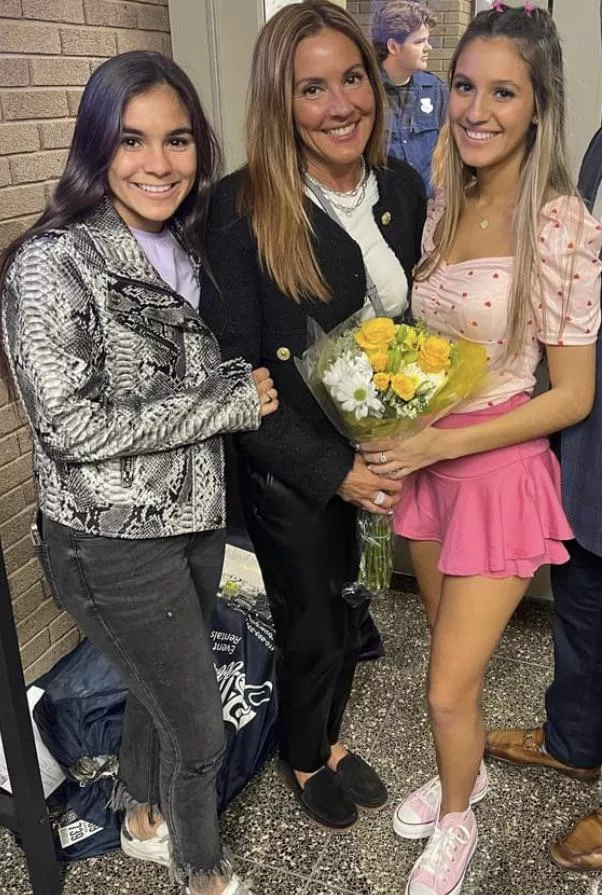 Older sis , Mom, younger sisâ€¦who are you taking backstage after the show? Comment below