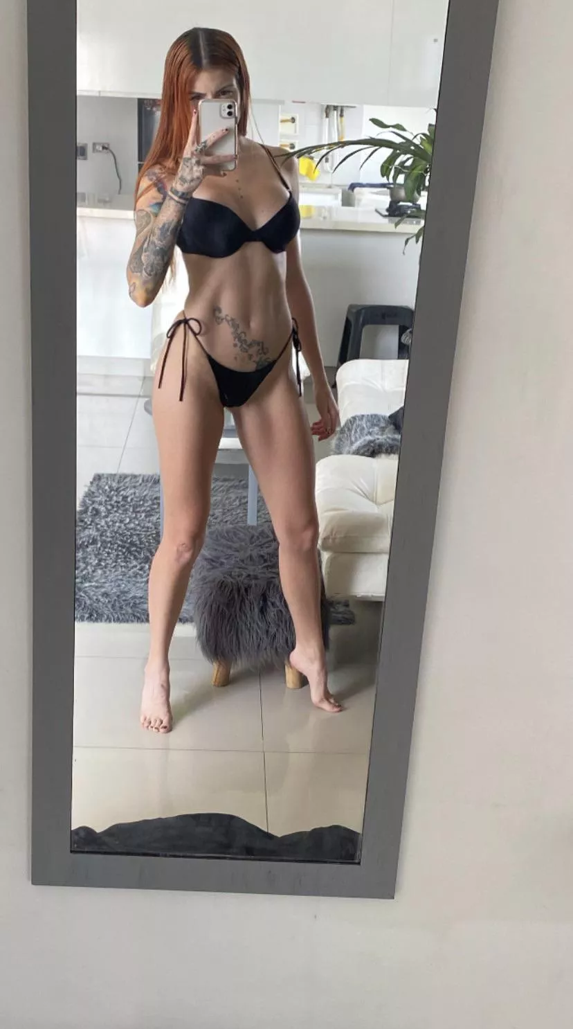 Online now https://chaturbate.com/p/gia_red_/?tab=bio