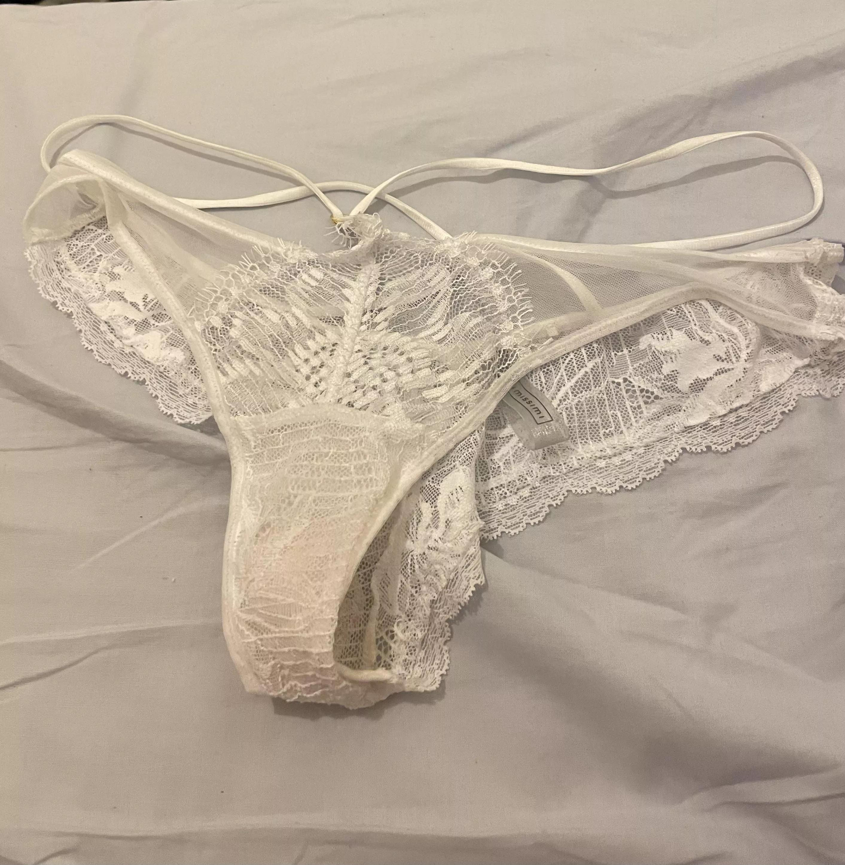 Panties stolen from my brothers 18 year old friend! Dm for pics of her.