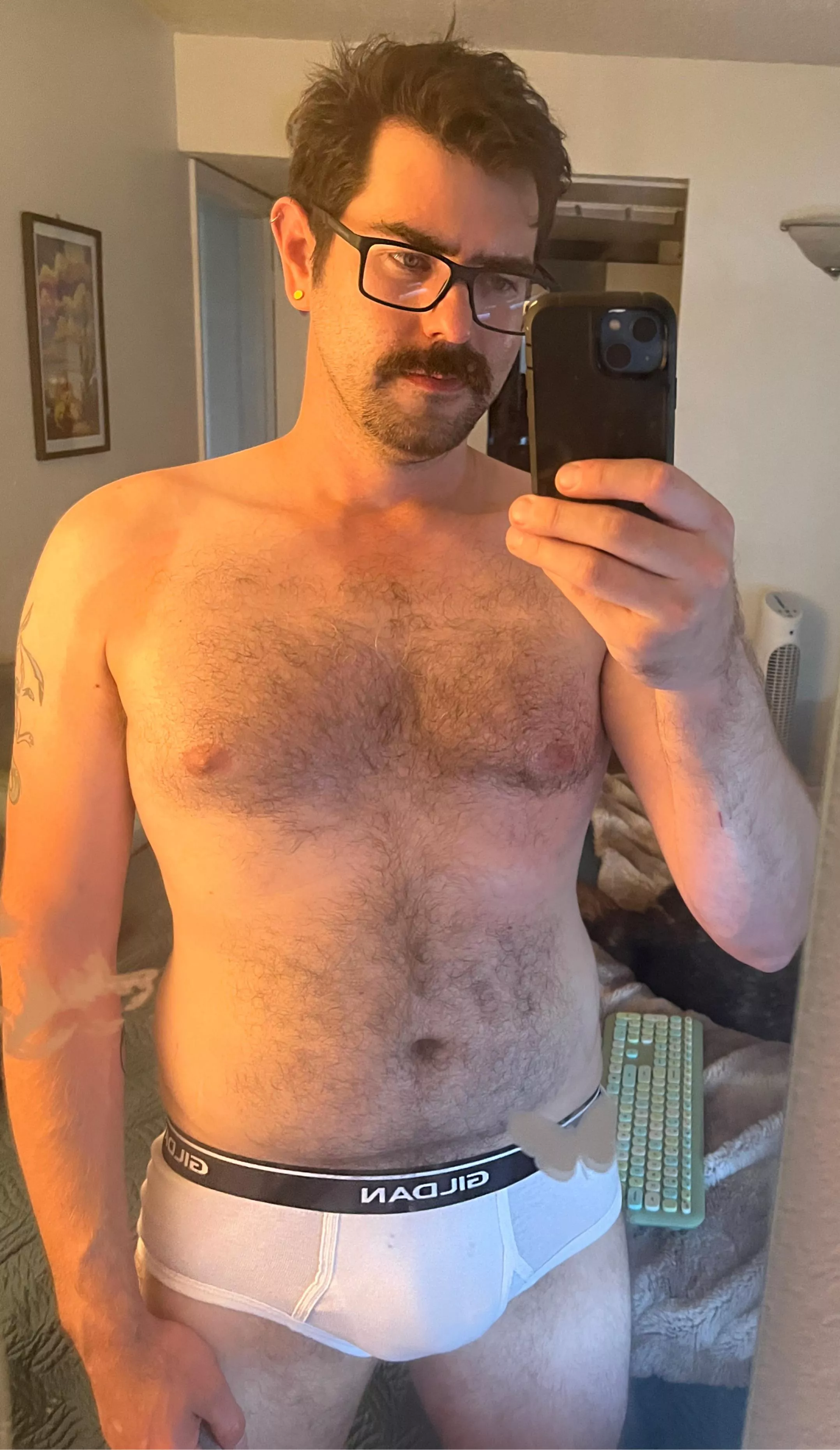 Papa bears cum at me?