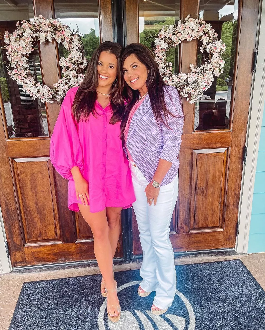 Peyton (daughter) & Lisa (mom) - who do you take home?