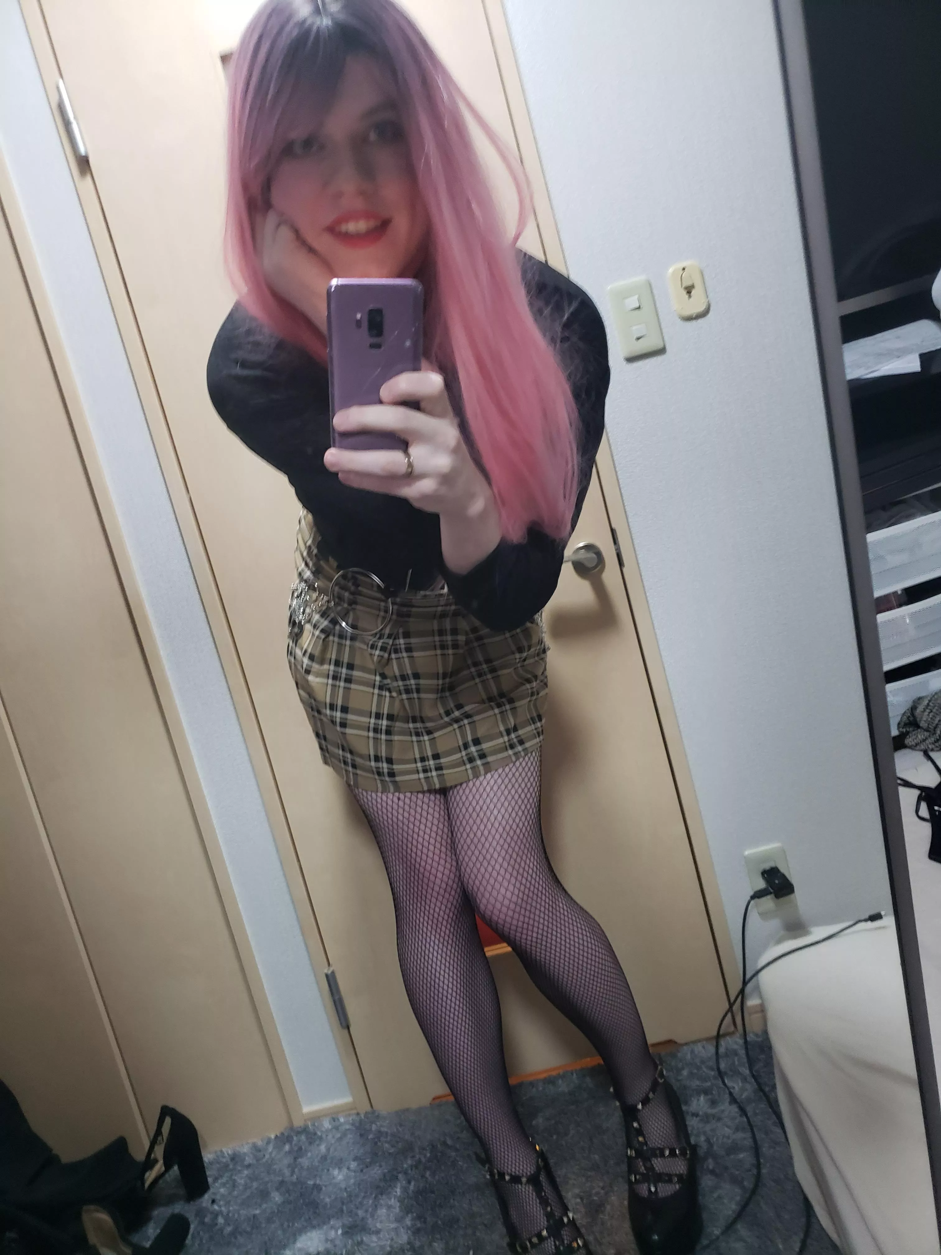 Plaid skirts are pretty sweet, right? UwU