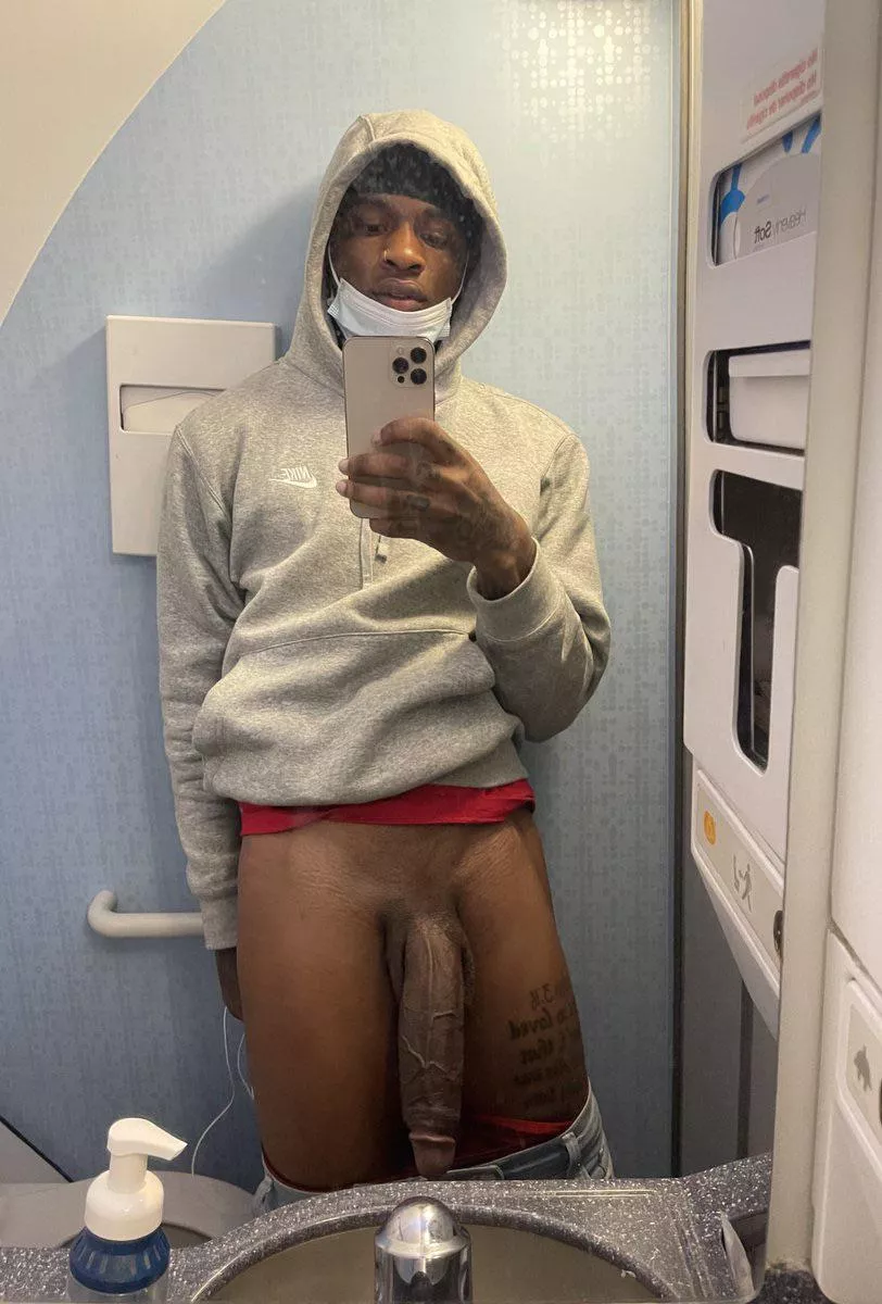 Plane bathroom selfie. Omw to go fuck someoneâ€™s wife ðŸ˜ˆ. Who wanna be next?