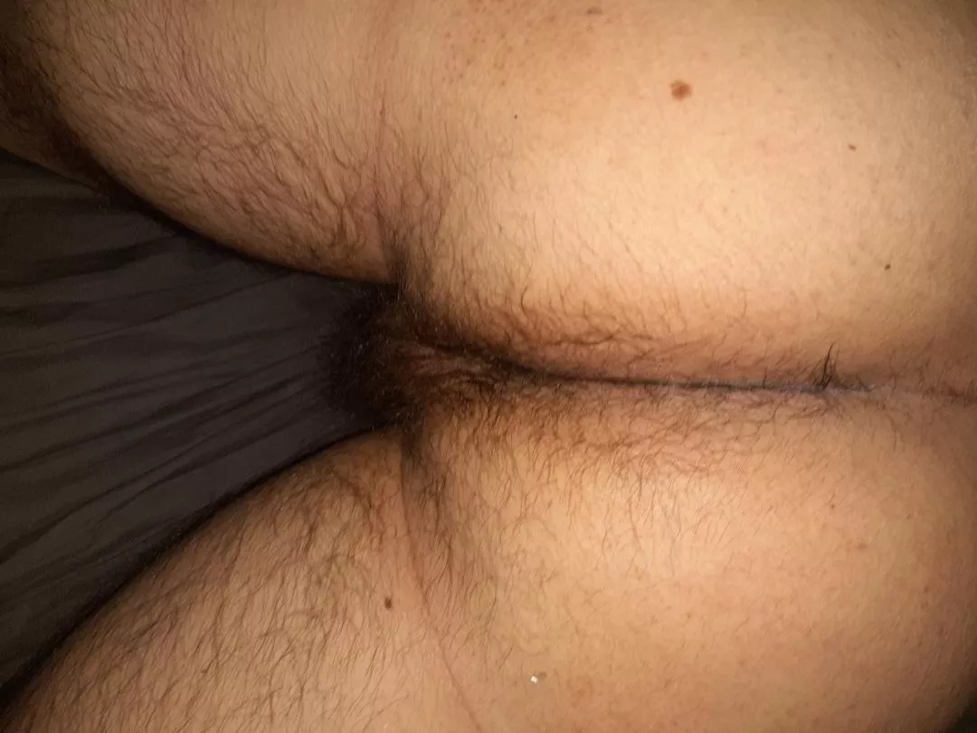 Please fuck my hairy little hole [18]