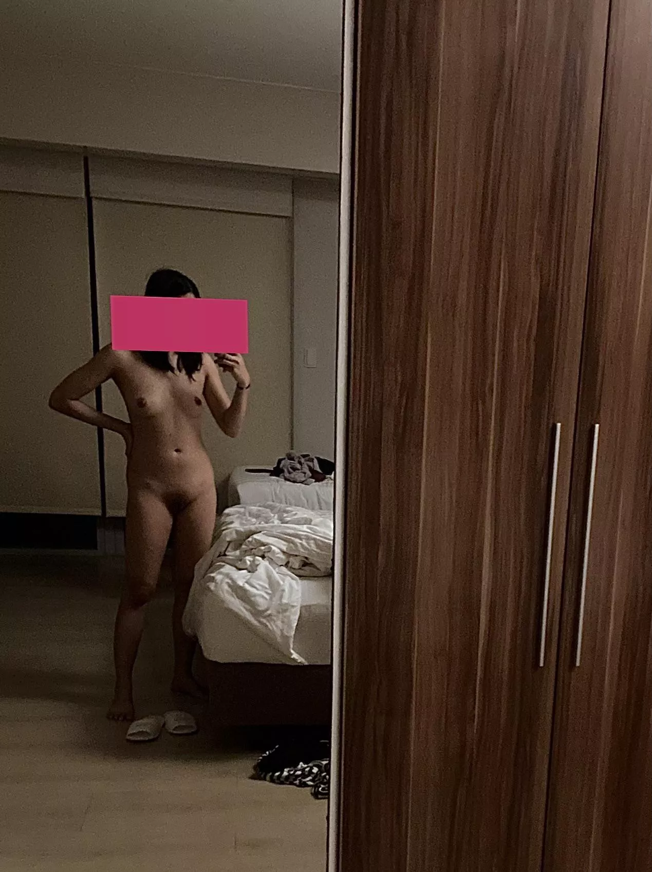 Post sex mirror sel(f)ie