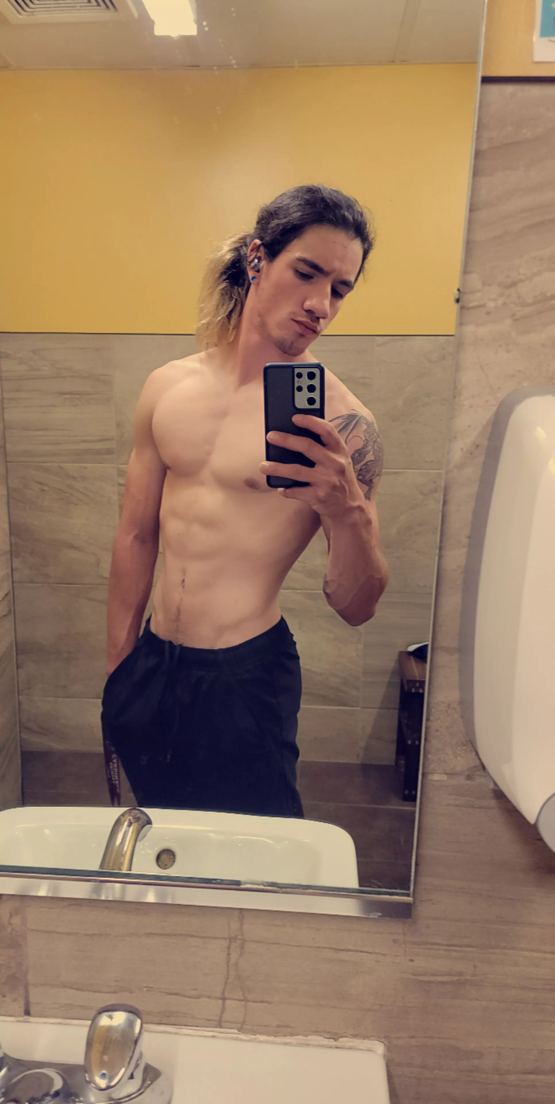 Post-workout mirror selfie