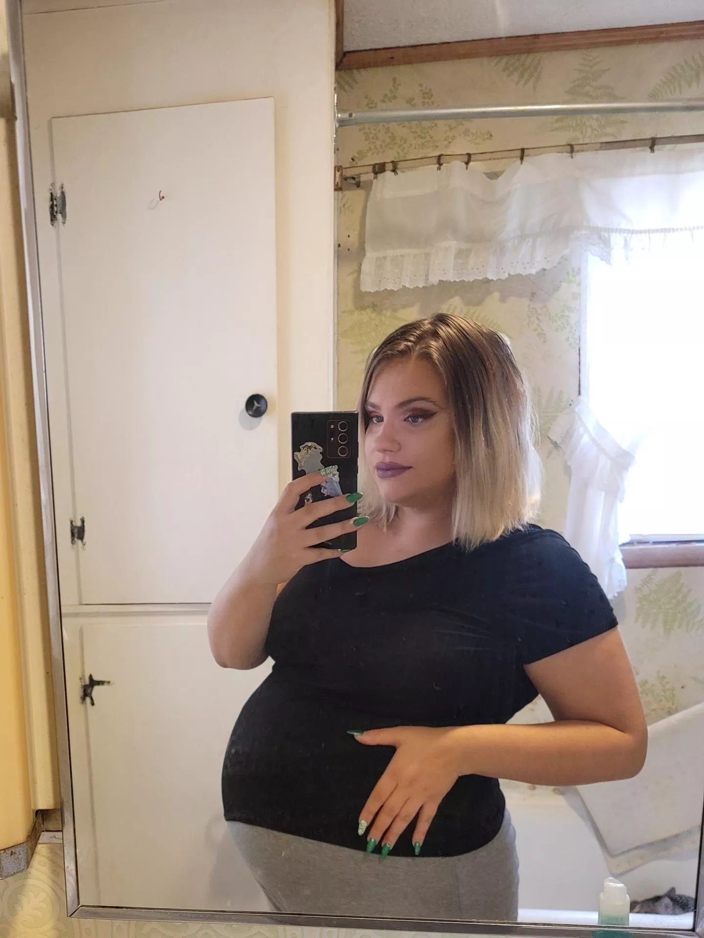 pregnancy content by me (: dm me for prices